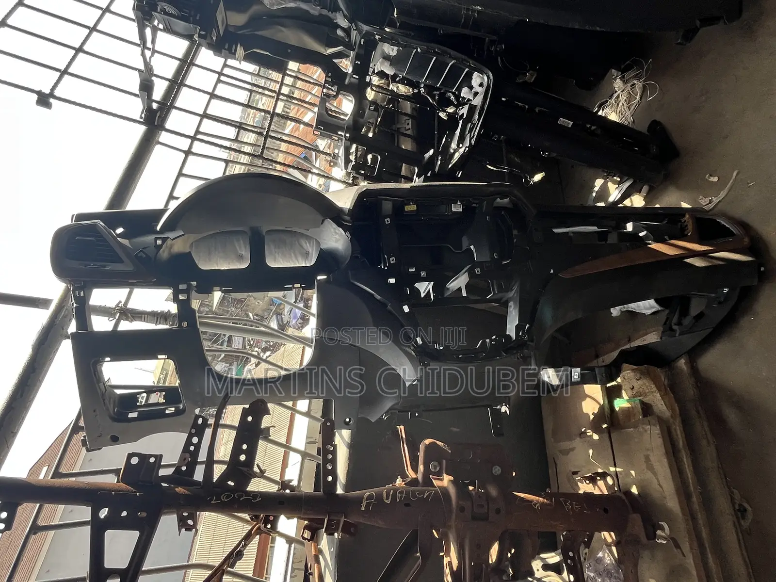 Empty Dashboard for Santa Fe 2015 Model