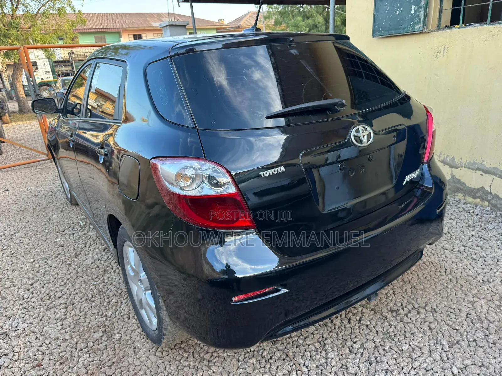 Toyota Matrix Hatchback FWD (1.8L 4cyl 5M) 2009 Black