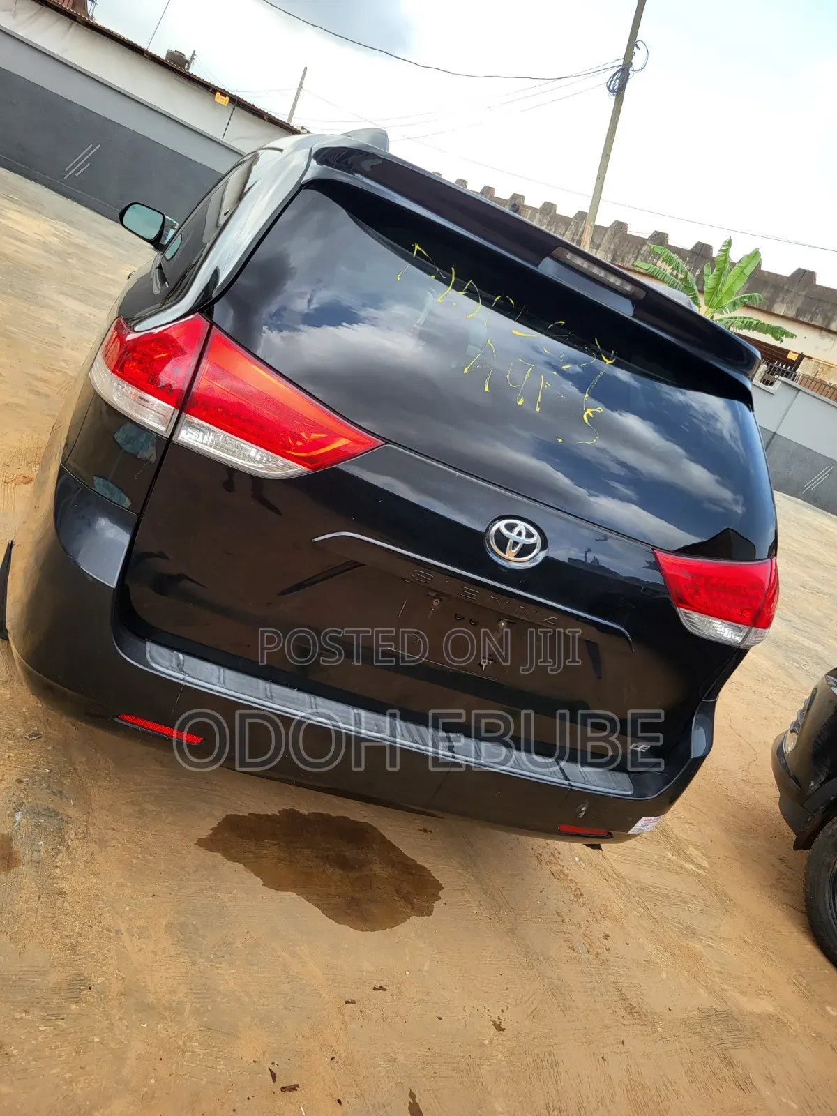 Toyota Sienna 2011 Black