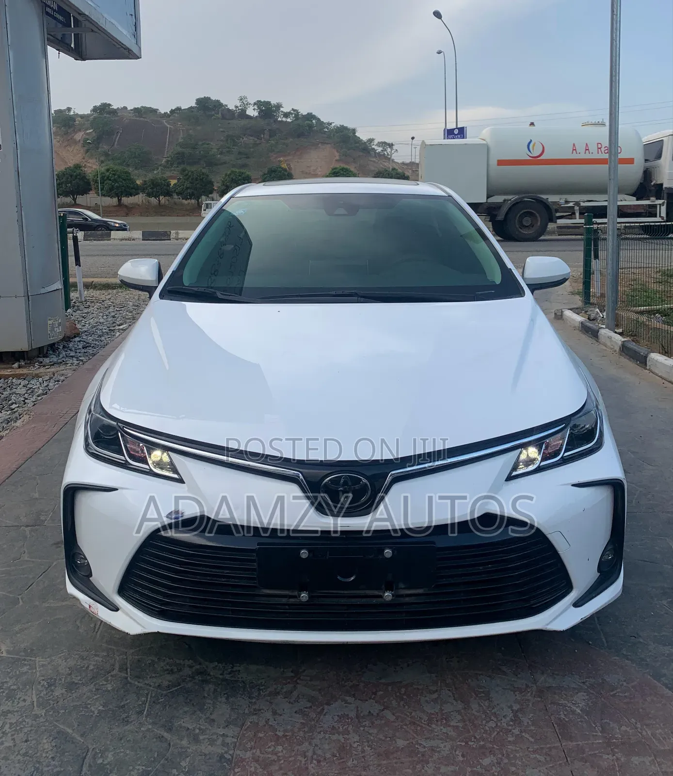 Toyota Corolla 2023 White