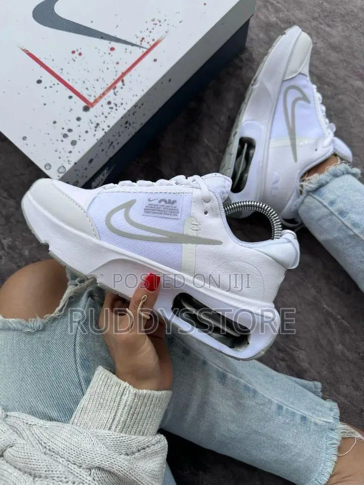Nike Air Max Intrlk Women’S Sneakers/ Buy One Get a Free Sock