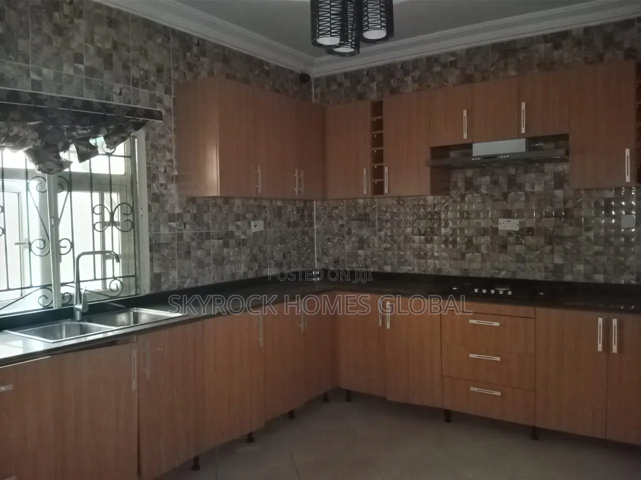 4bdrm Duplex in Osapa london for rent