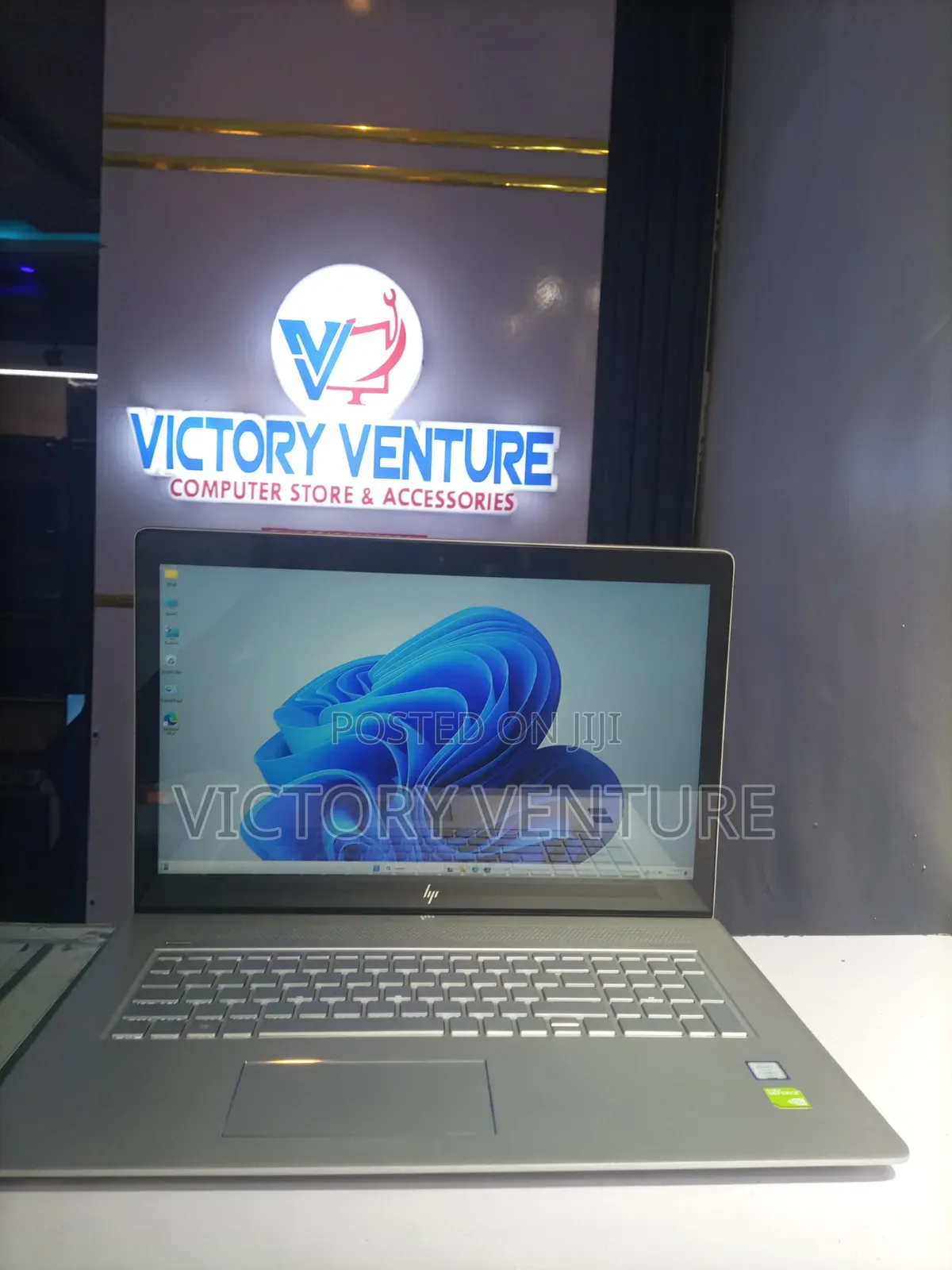Laptop HP Envy 17 8GB Intel Core i7 HDD+SSD 128GB