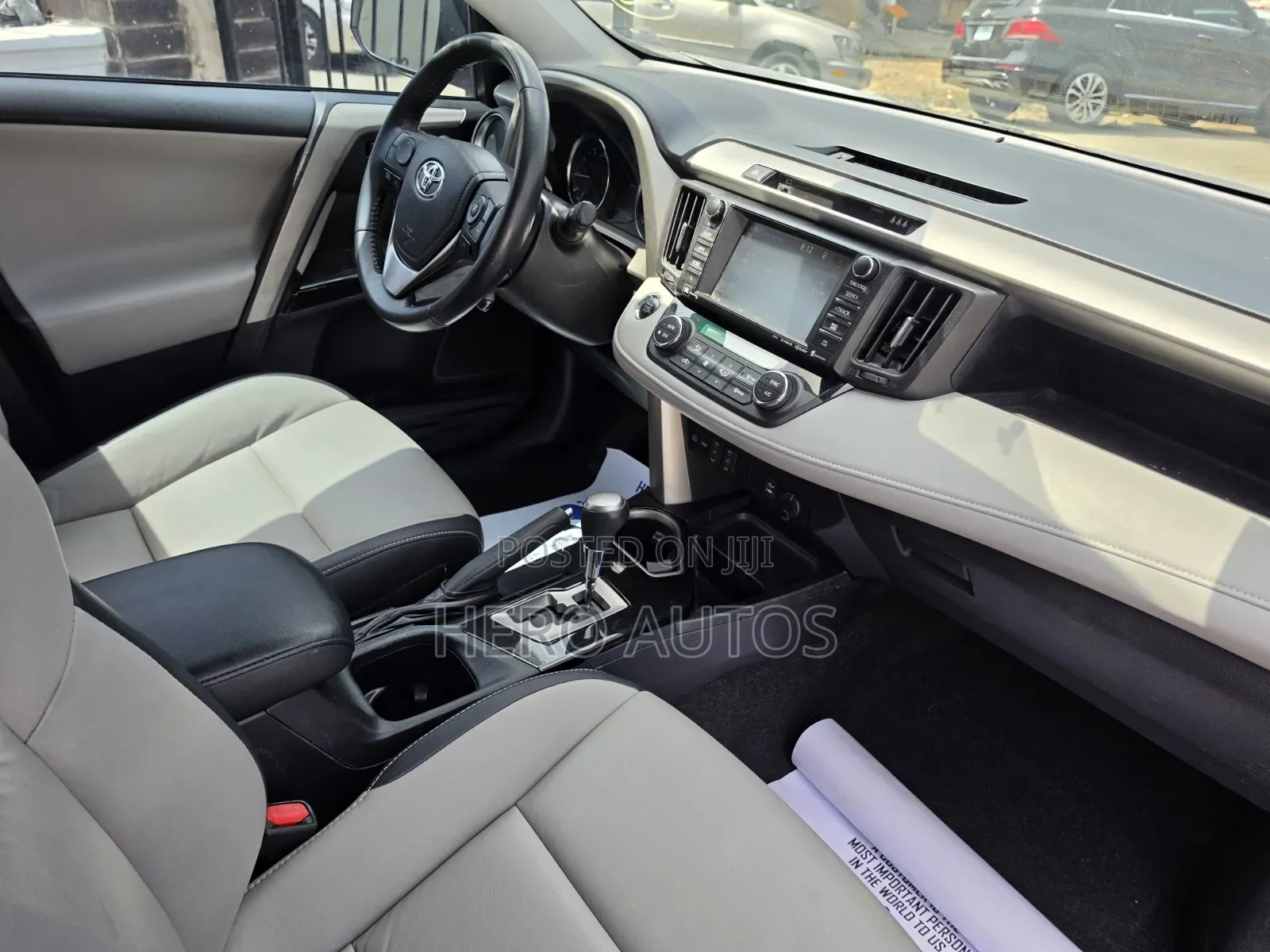 Toyota RAV4 Limited AWD (2.5L 4cyl 6A) 2016 Silver