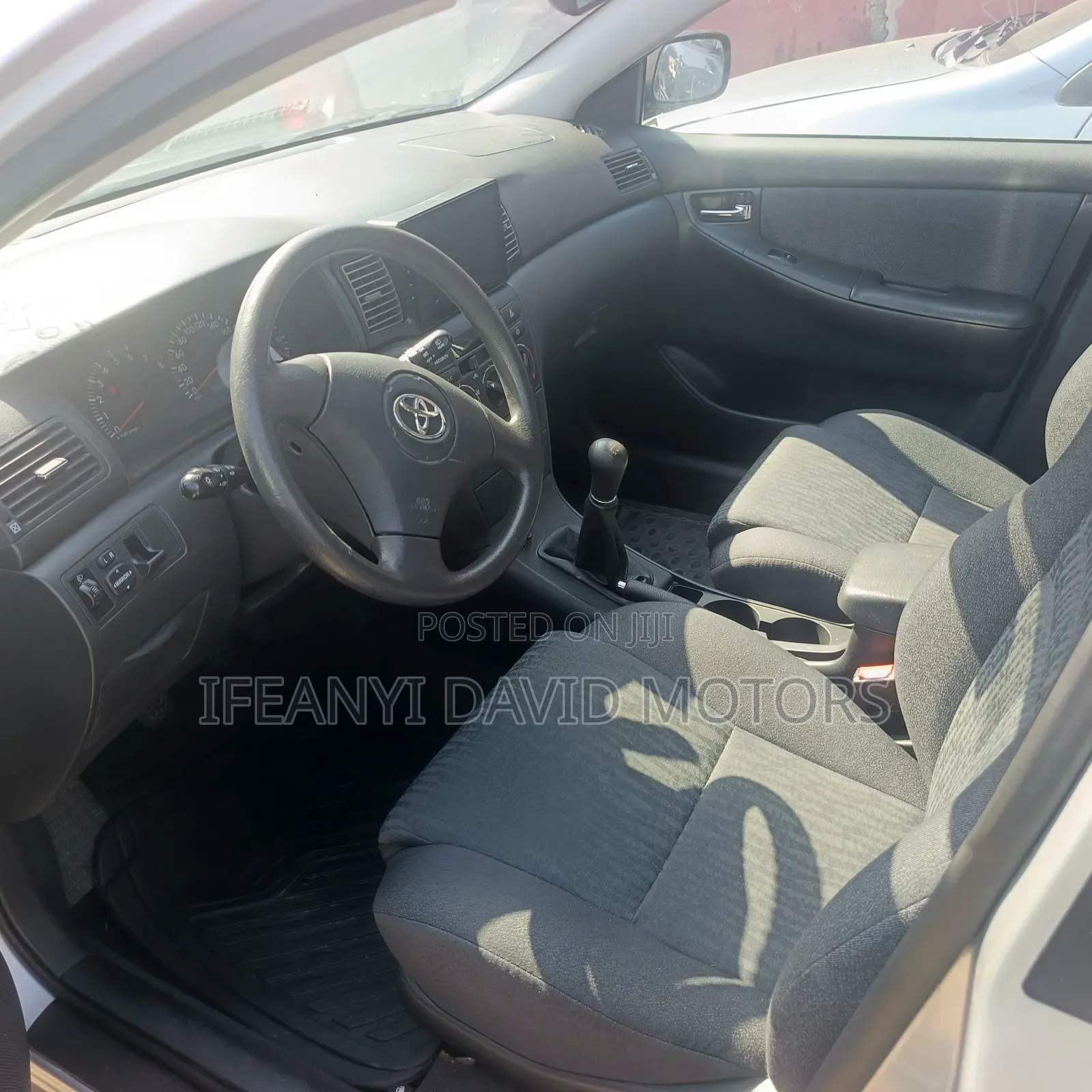 Toyota Corolla 2004 Silver