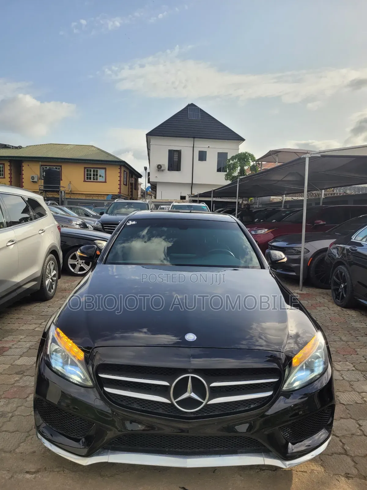 Mercedes-Benz C300 2017 Black