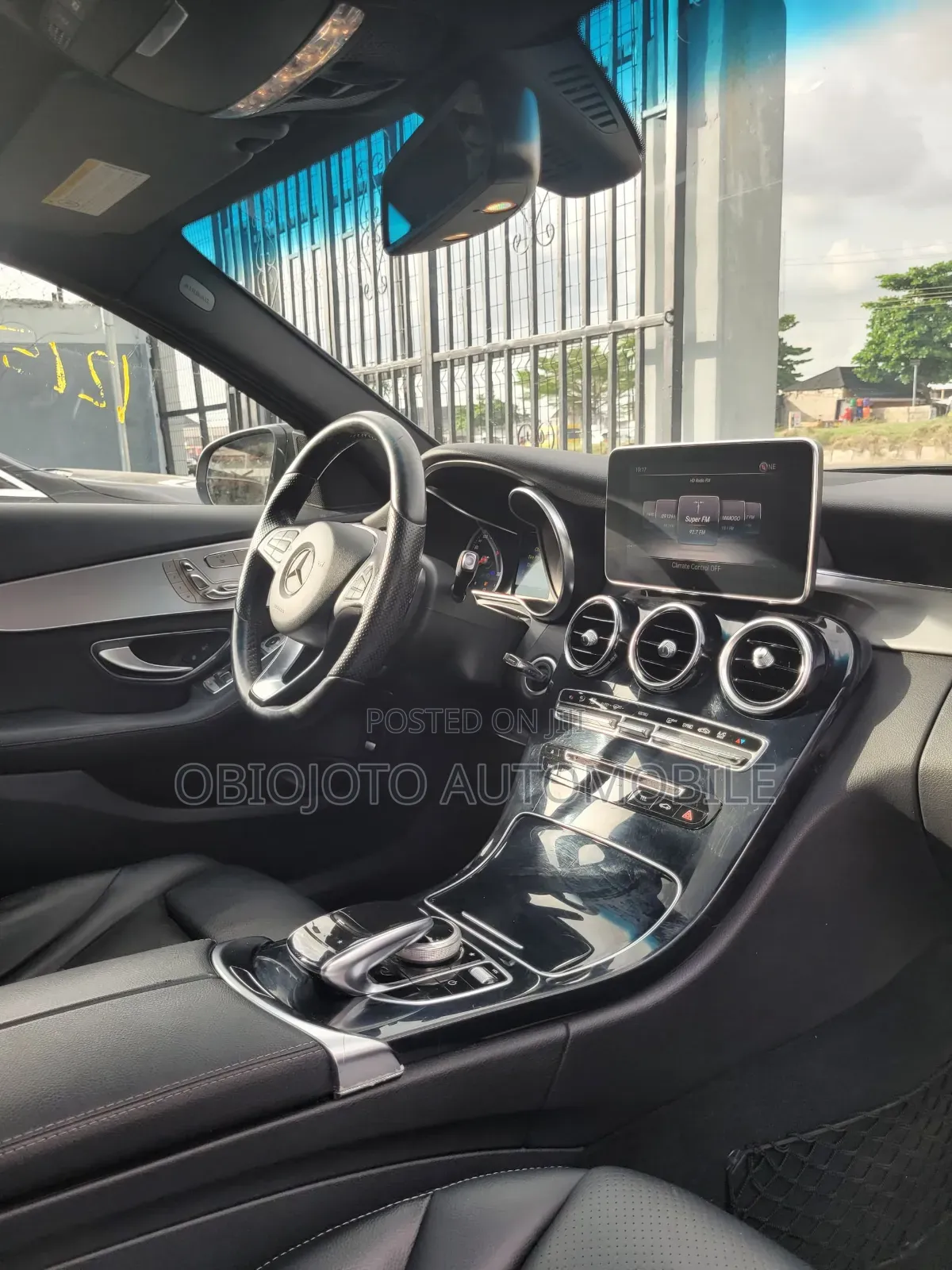 Mercedes-Benz C300 2017 Black