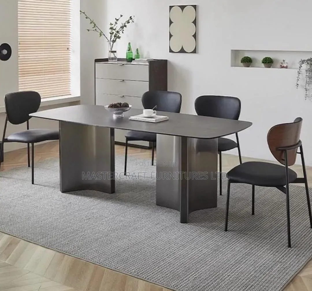 Set of Executive Table and Chairs 1.3m