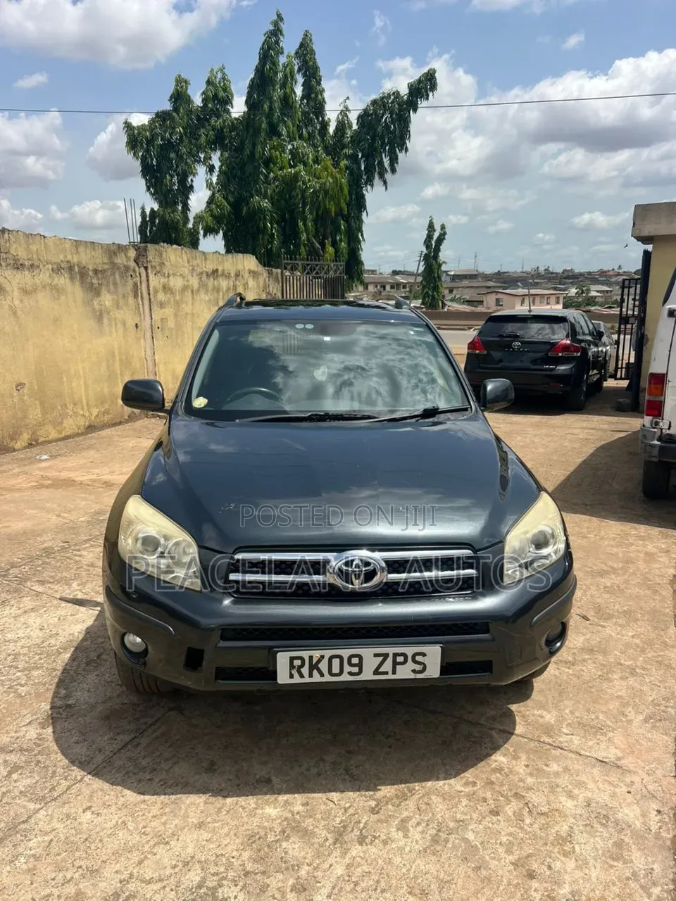 Toyota RAV4 2.5 2011 Gray