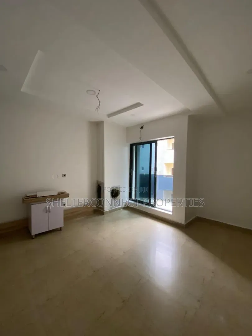 3bdrm Apartment in Victoria Island Extension for sale