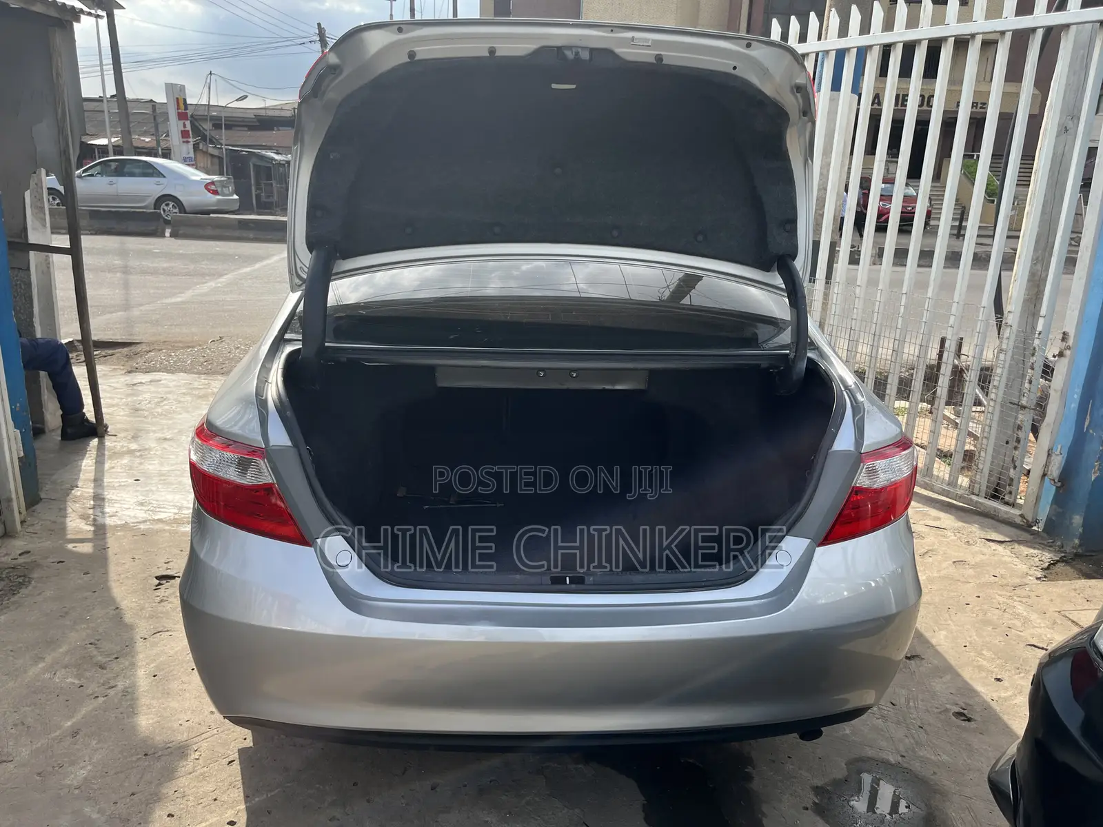 Toyota Camry LE 4dr Sedan (2.5L 4cyl 6A) 2017 Silver