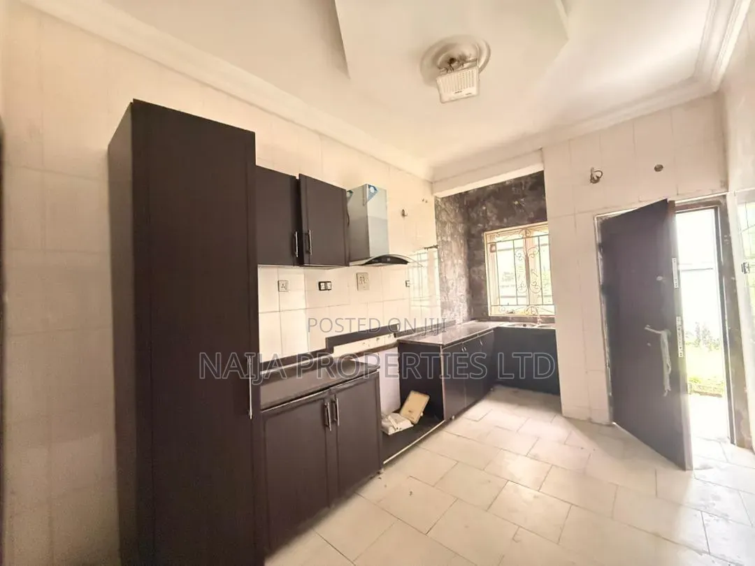 4bdrm Duplex in Diamond Estate, Sangotedo for rent