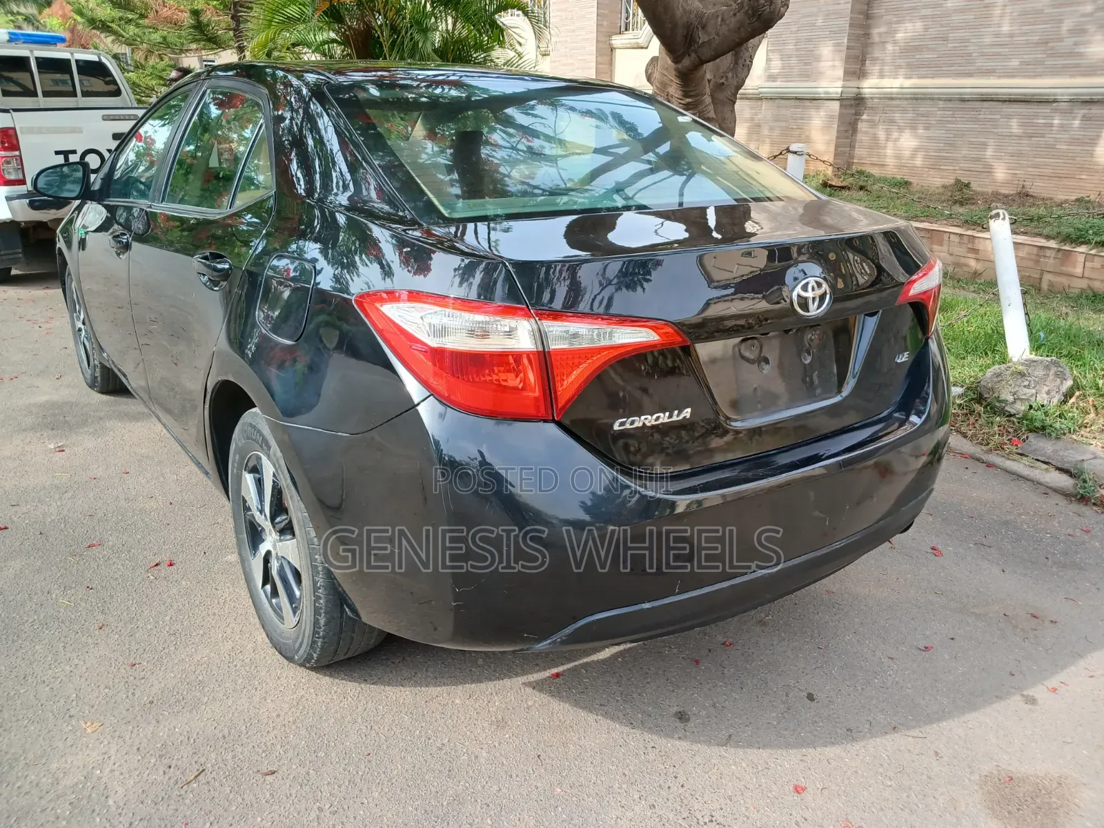 Toyota Corolla LE Premium 4dr Sedan (1.8L 4cyl CVT) 2014 Black