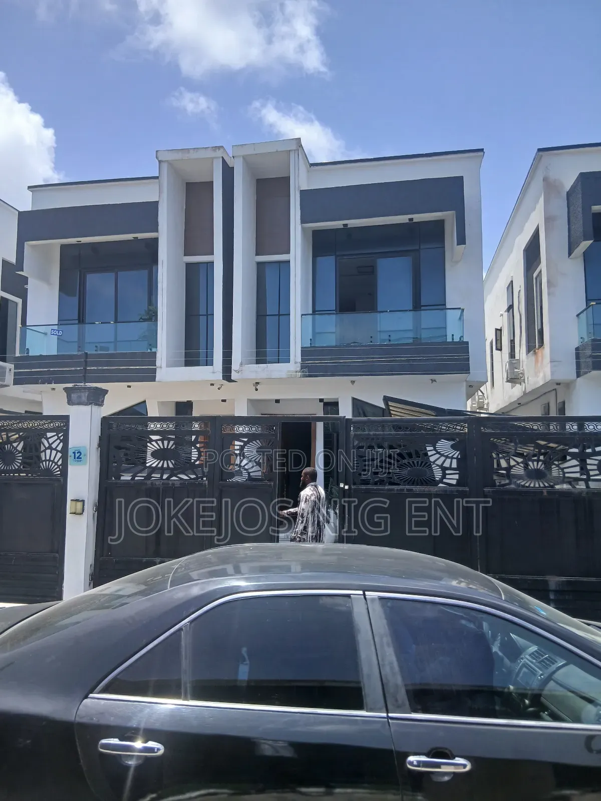 4bdrm Duplex in Orchid Road Lekki, Lafiaji for sale