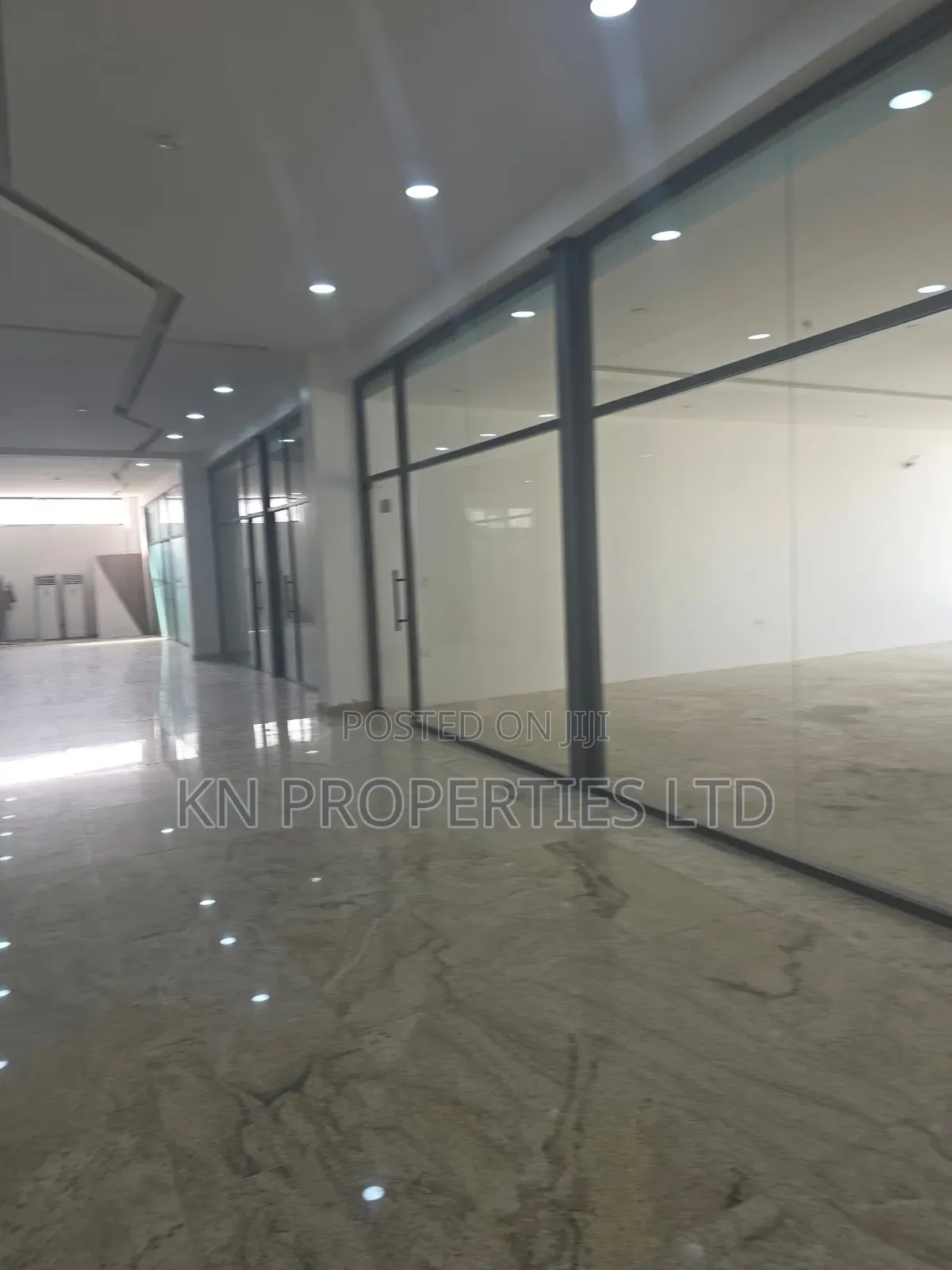 Shop/Office Space for Rent 96sqm