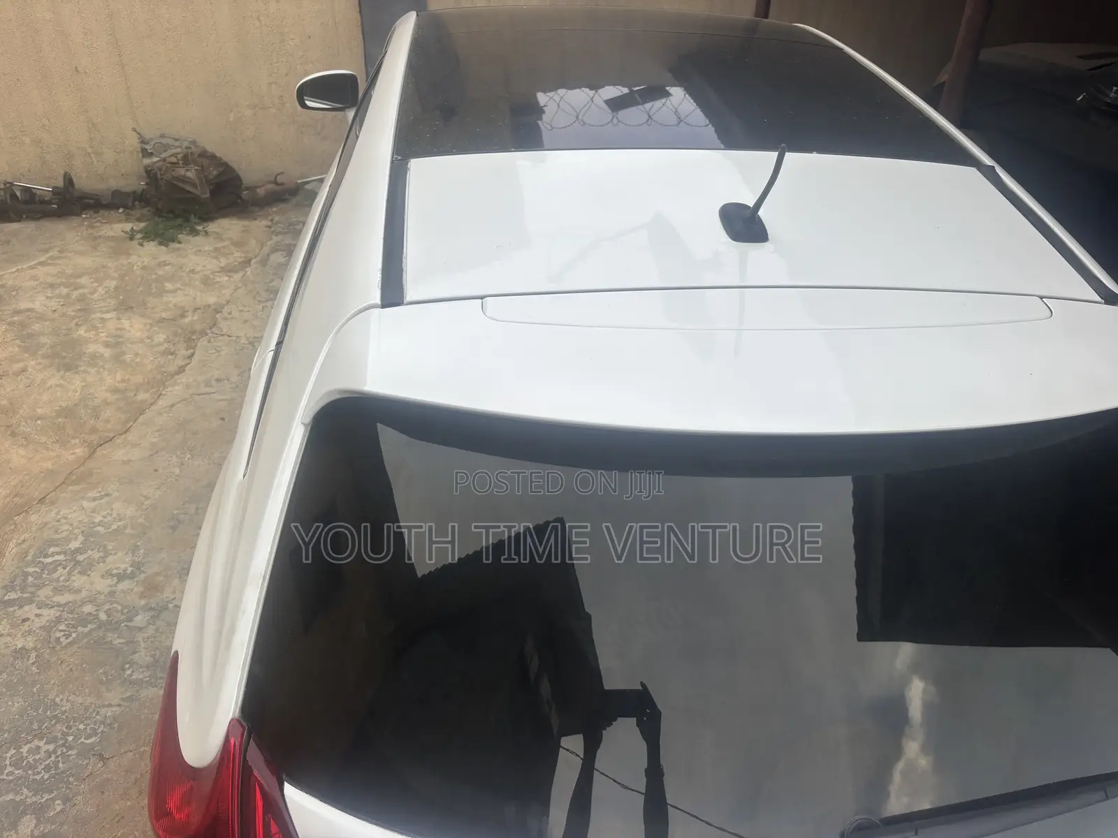 Toyota Venza XLE 2010 White