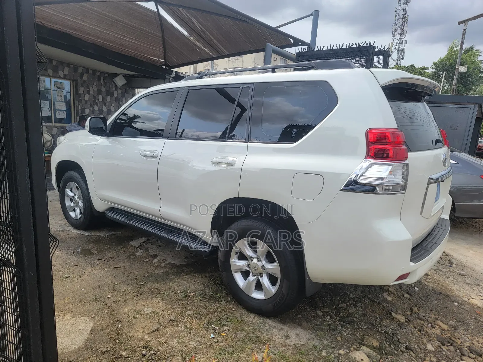 Toyota Land Cruiser Prado 4.0 Petrol TX-L 2010 White