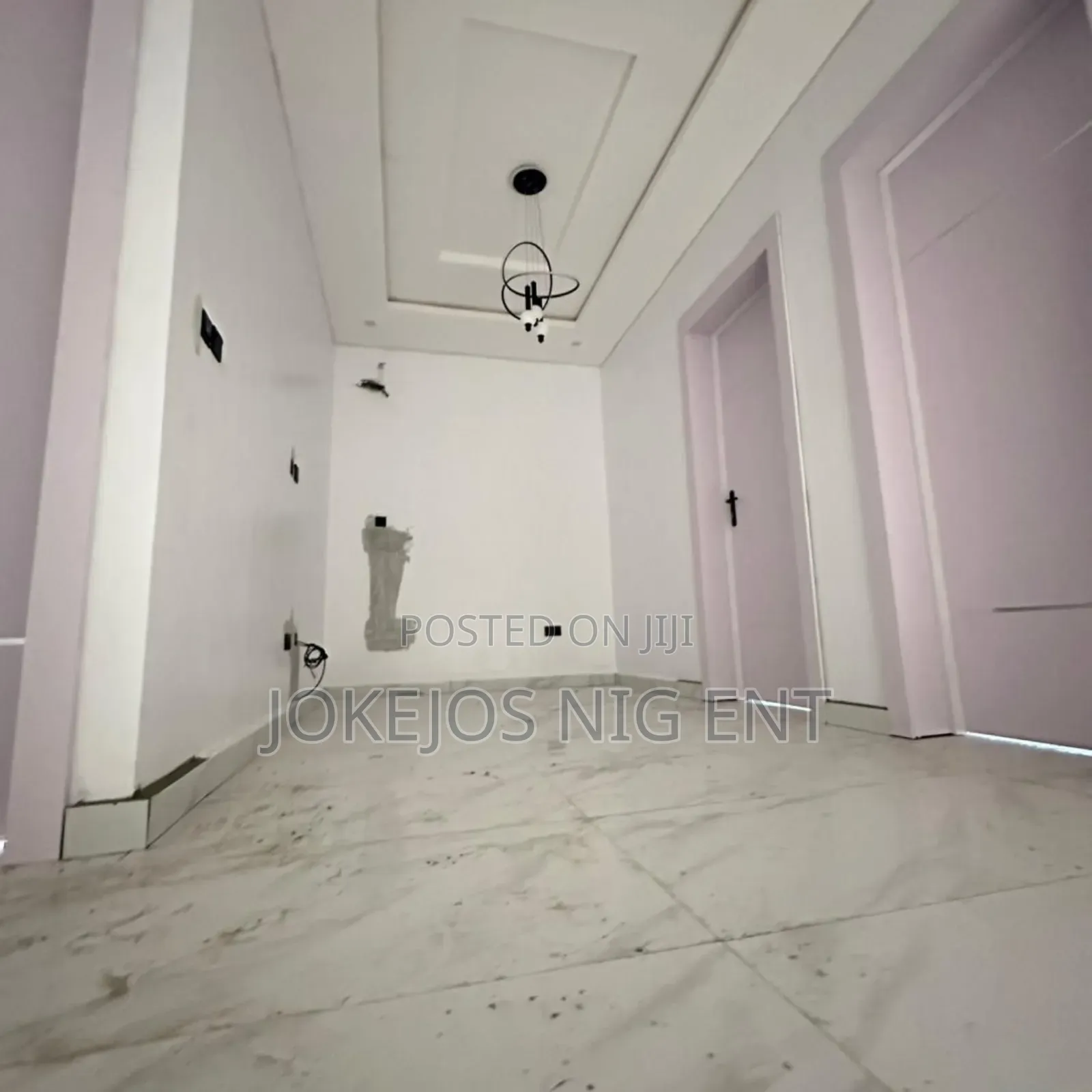4bdrm Townhouse/Terrace in Orchid Road, Lafiaji for sale