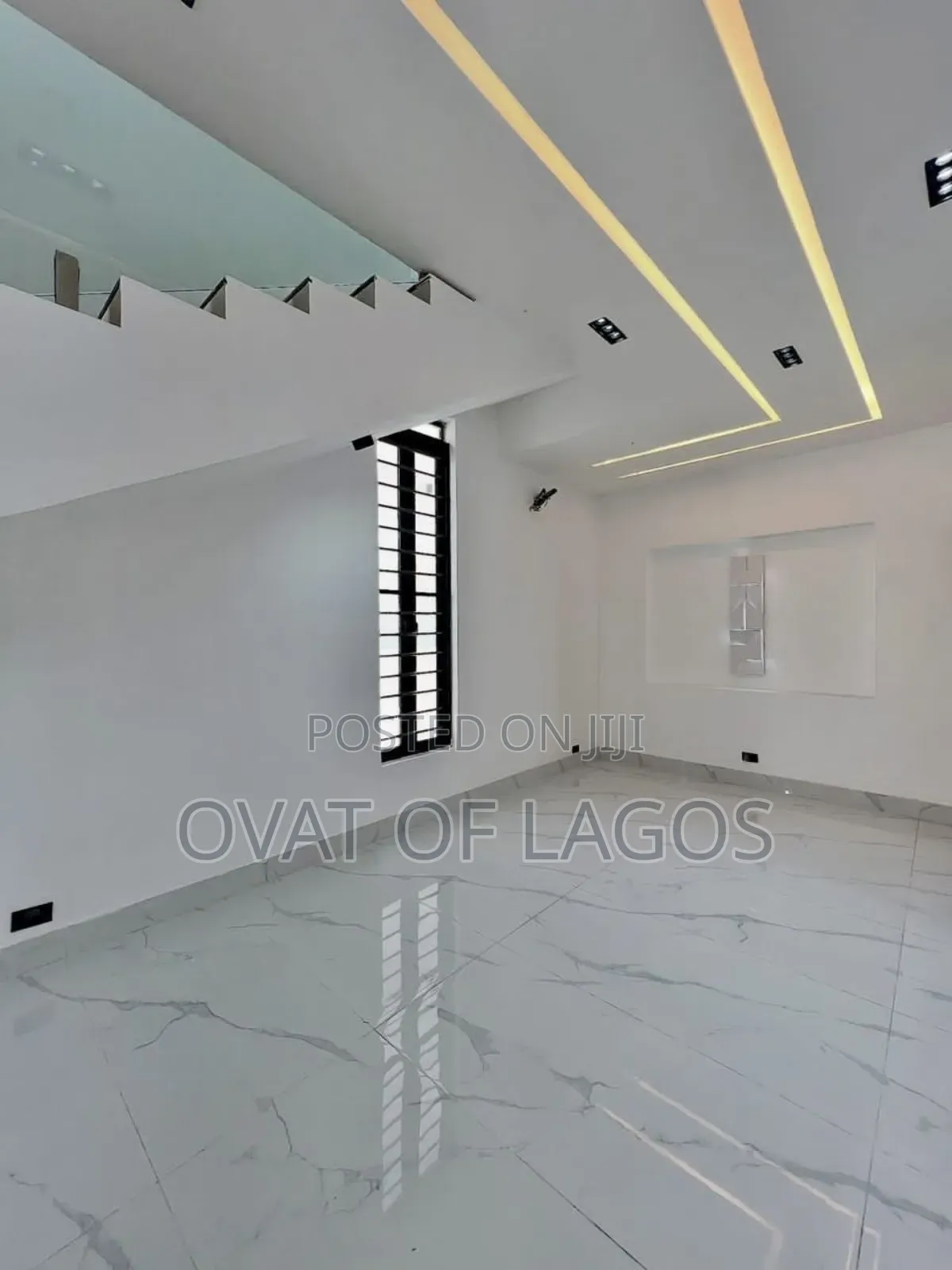 5bdrm Duplex in Chevron Toll Gate for sale