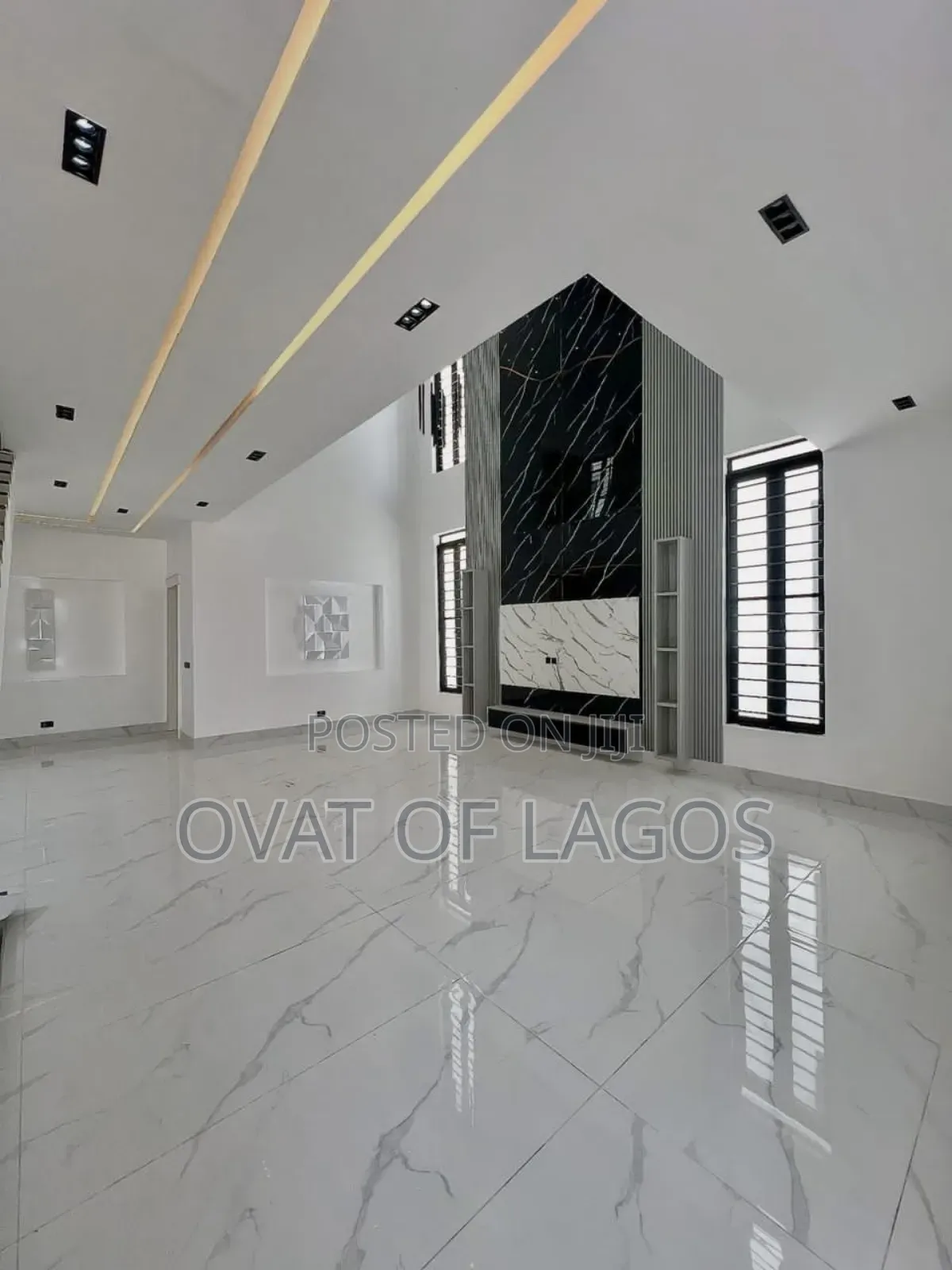 5bdrm Duplex in Chevron Toll Gate for sale