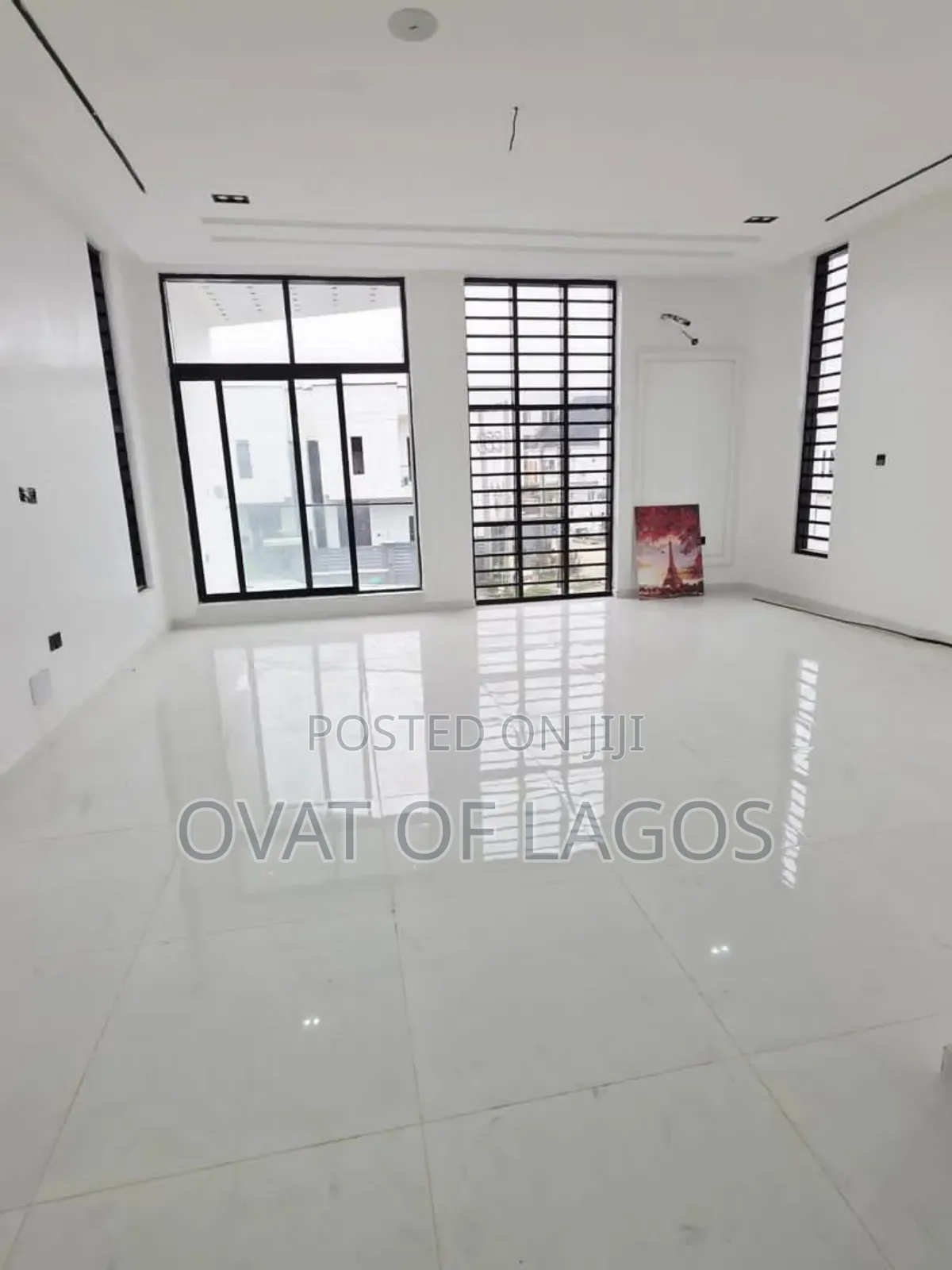 5bdrm Duplex in Chevron Toll Gate for sale