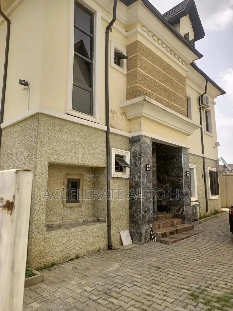 5bdrm Duplex in Life Camp for sale