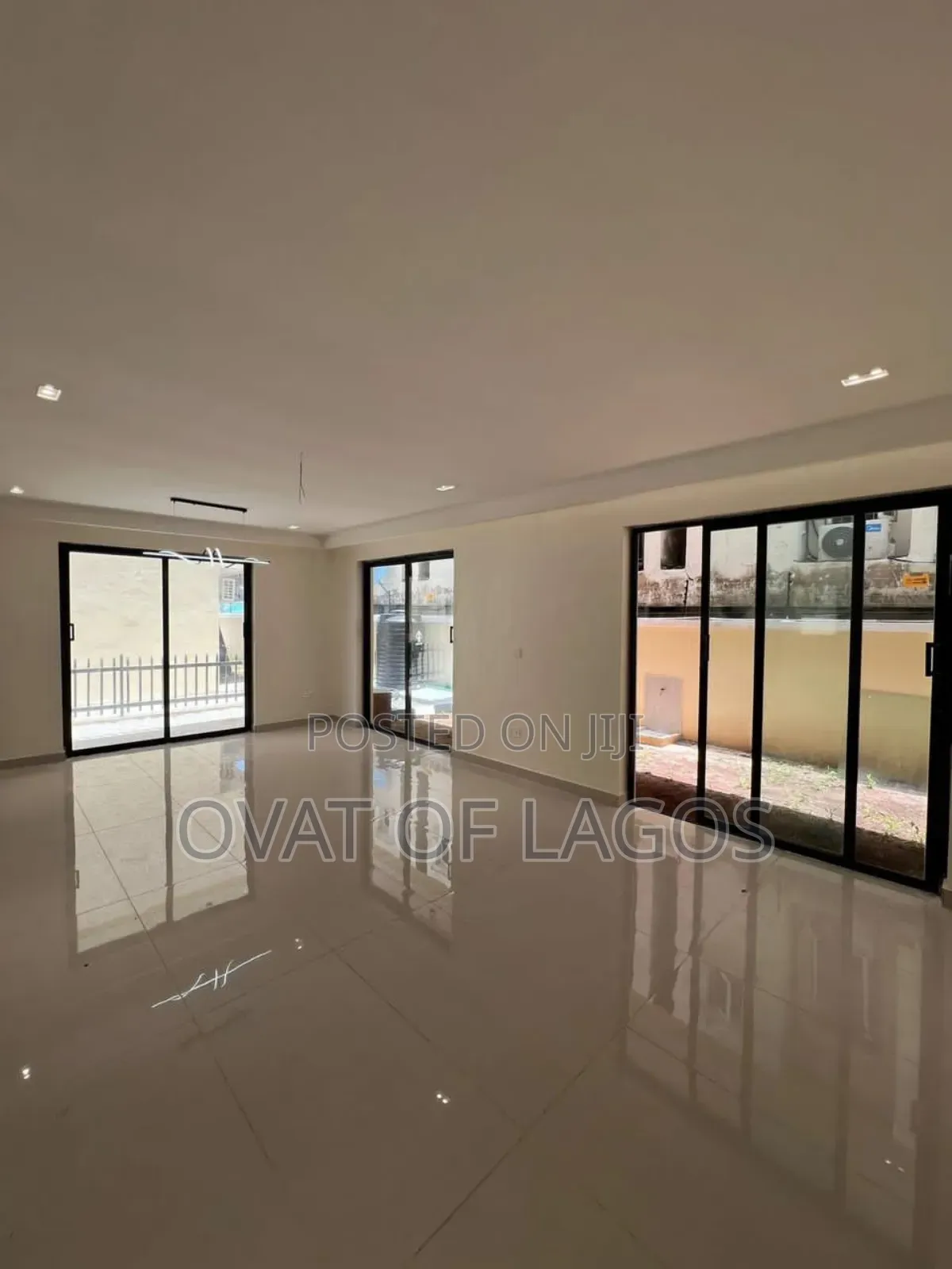 4bdrm Duplex in Ikoyi for sale