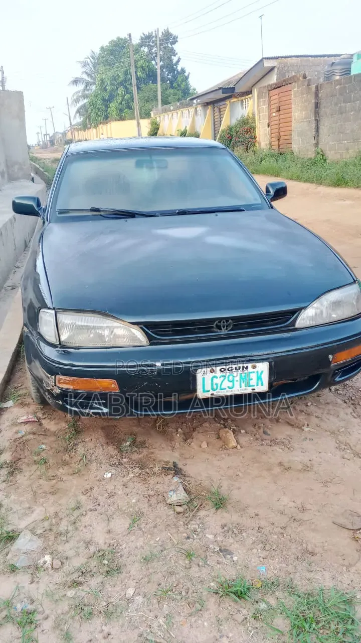Toyota Camry 1995 Green