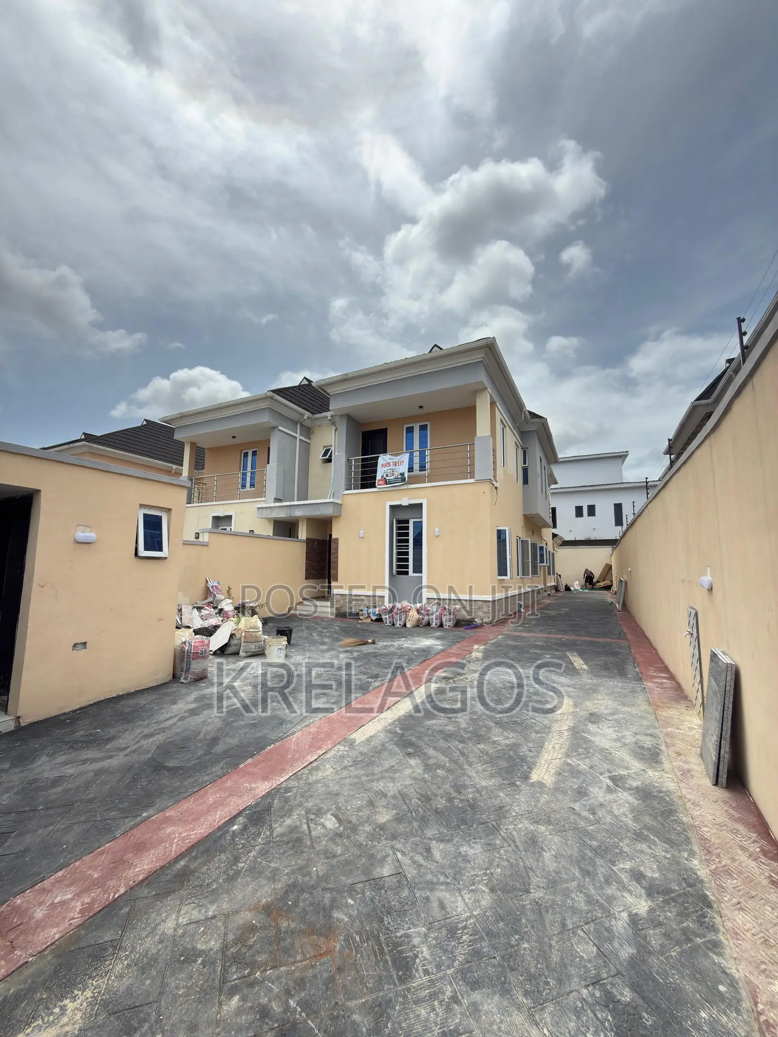 4bdrm Duplex in Abraham Adesanya Estate for rent
