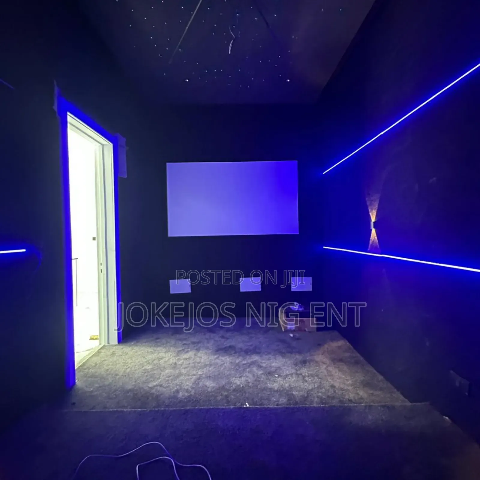 5bdrm Duplex in Orchid Road, Lafiaji for sale