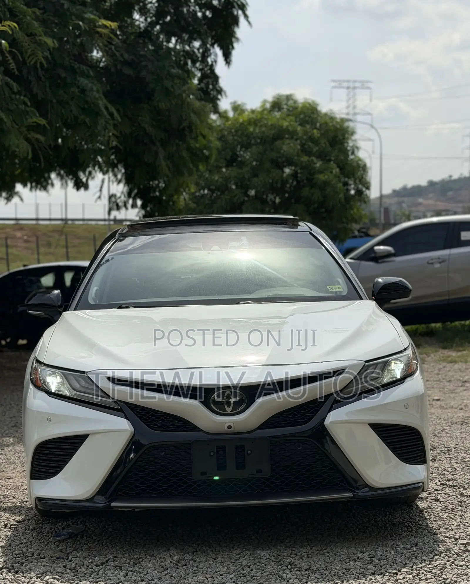 Toyota Camry XSE V6 (3.5L V6 8A) 2019 White