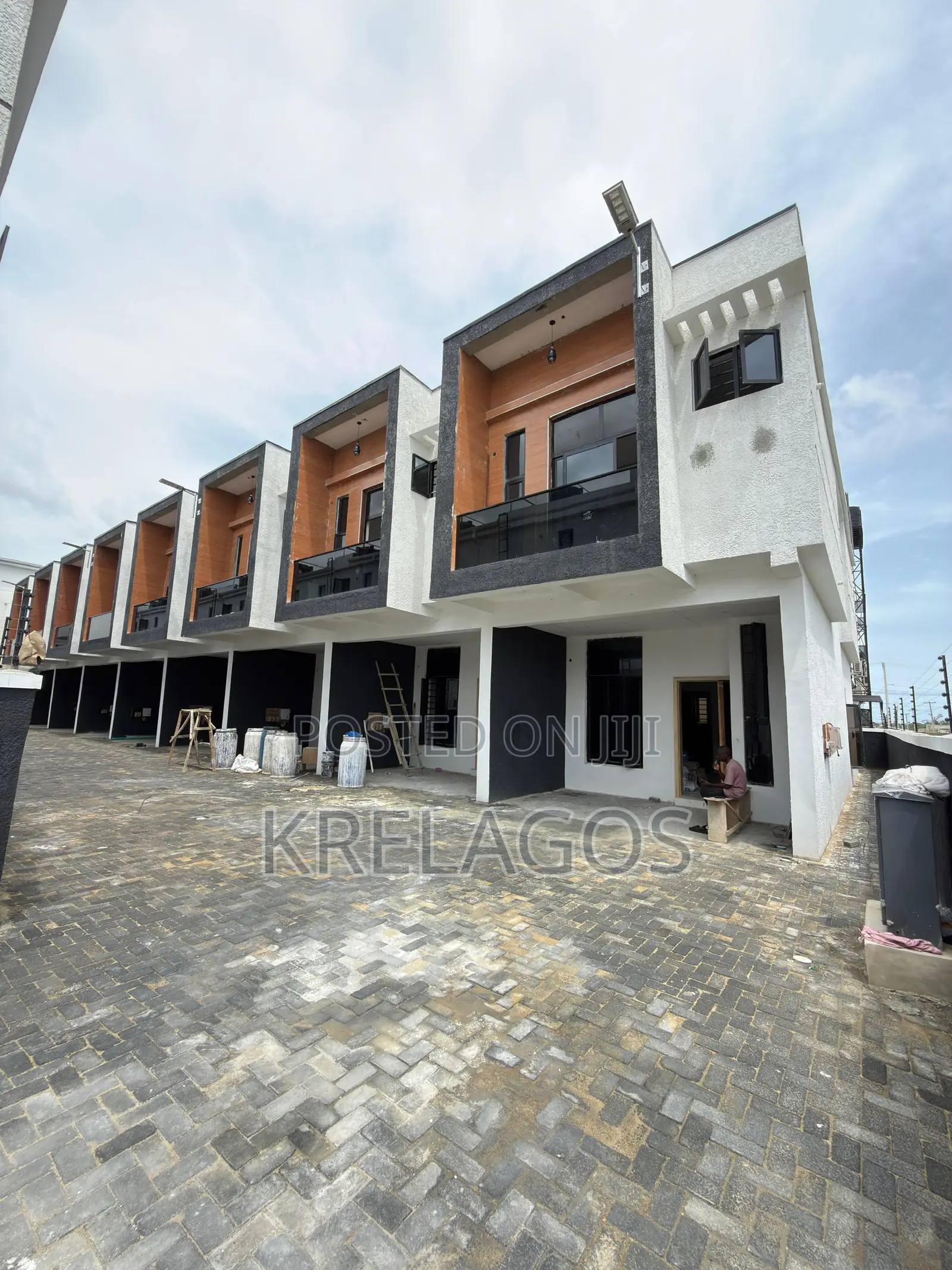 3bdrm Duplex in Abraham Adesanya Estate for sale