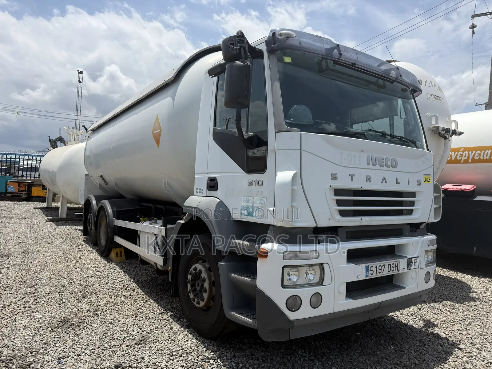 Gas Truck 16.5tons LPG Bobtail Gas Tank Truck