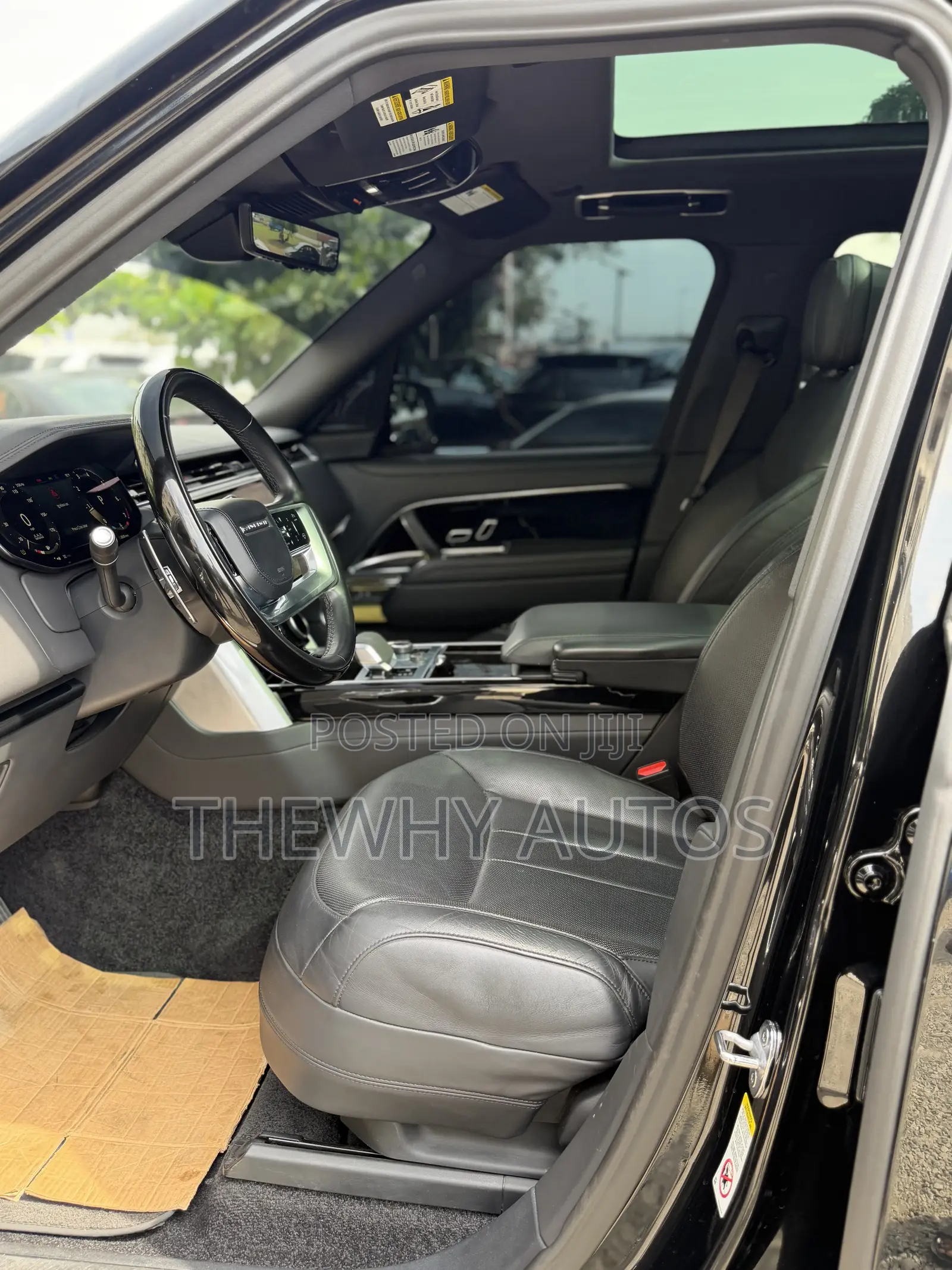 Land Rover Range Rover Vogue 2023 Black