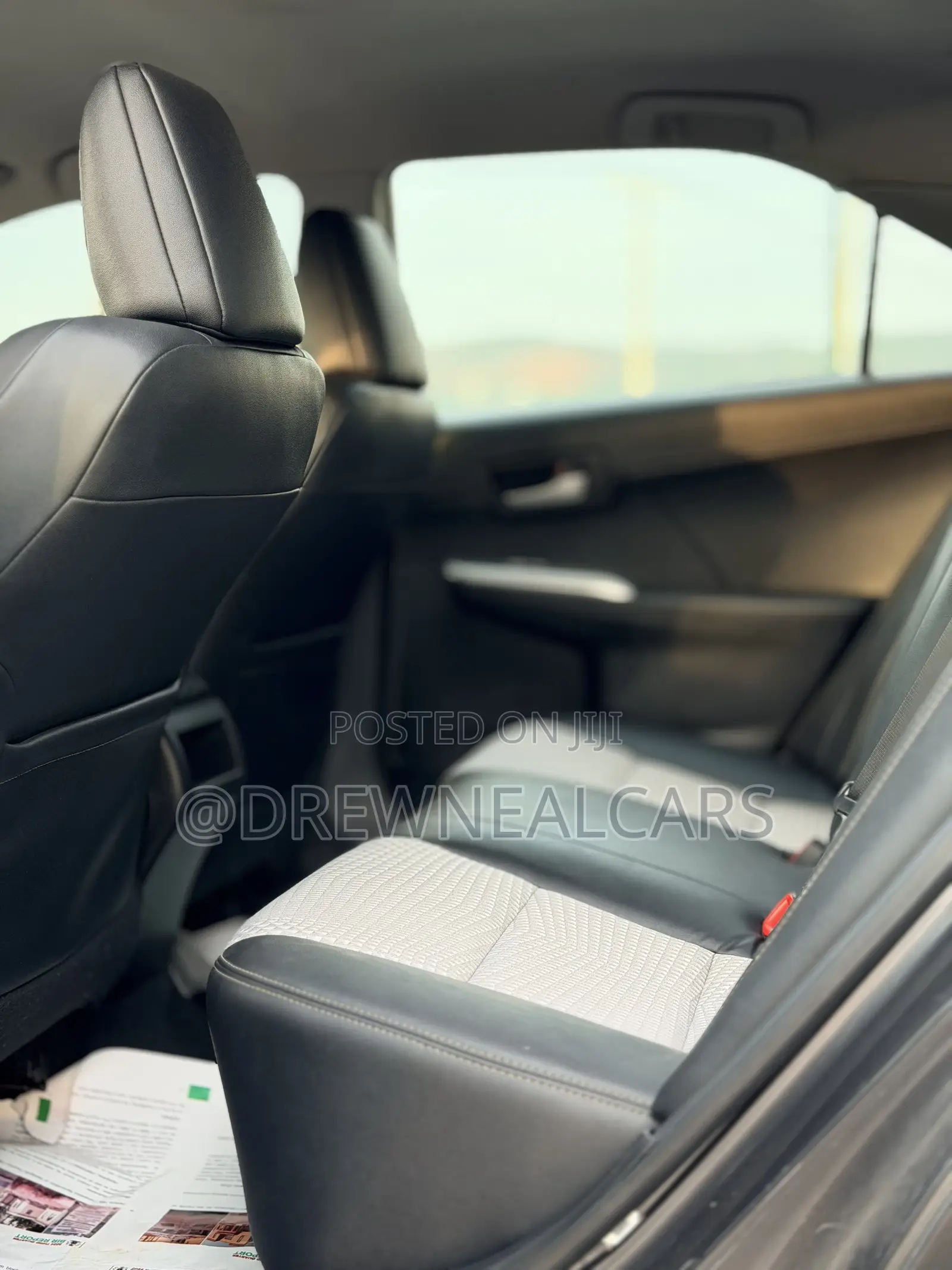 Toyota Camry SE 4dr Sedan (2.5L 4cyl 6A) 2012 Gray
