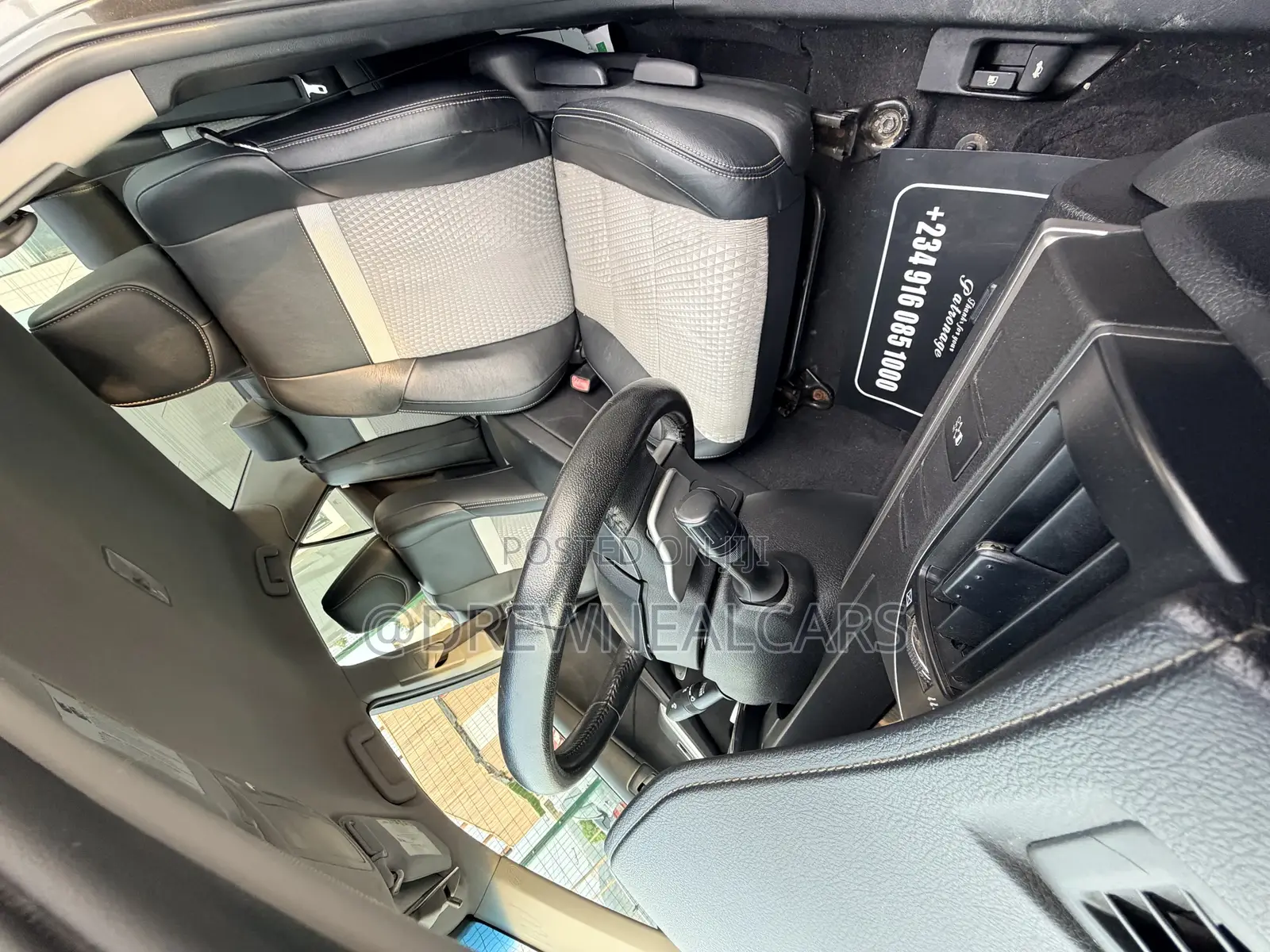 Toyota Camry SE 4dr Sedan (2.5L 4cyl 6A) 2012 Gray