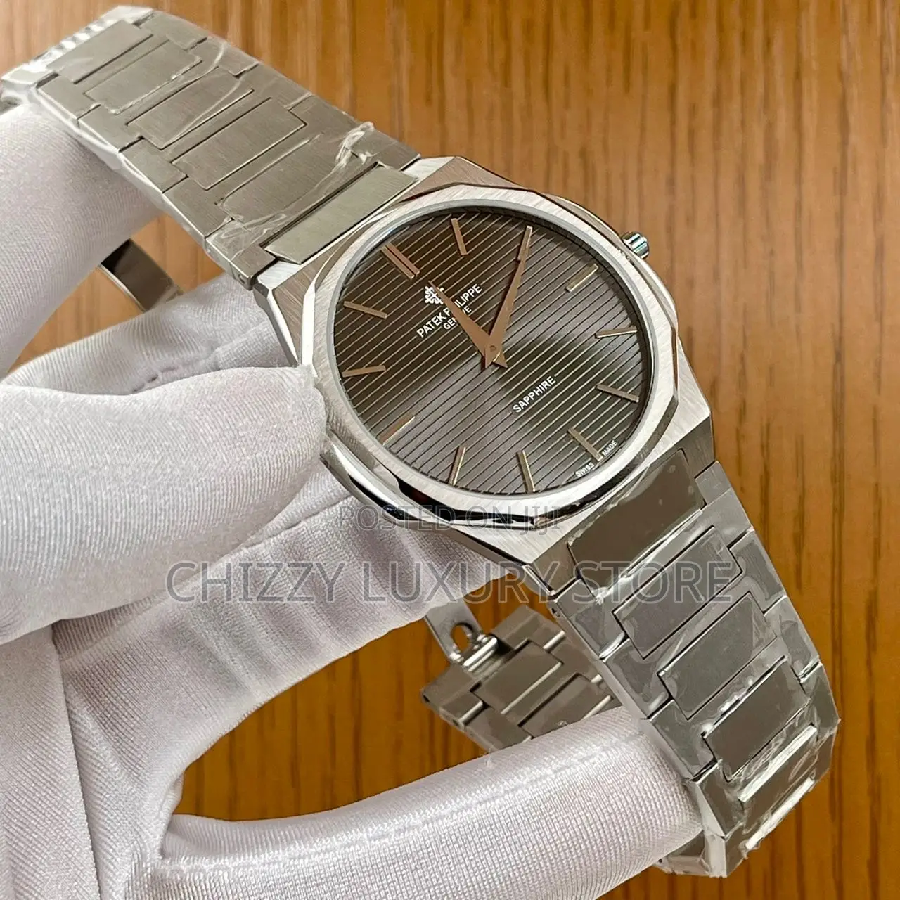 Citizen Quality Luxury Men Chain Strap Wristwatch