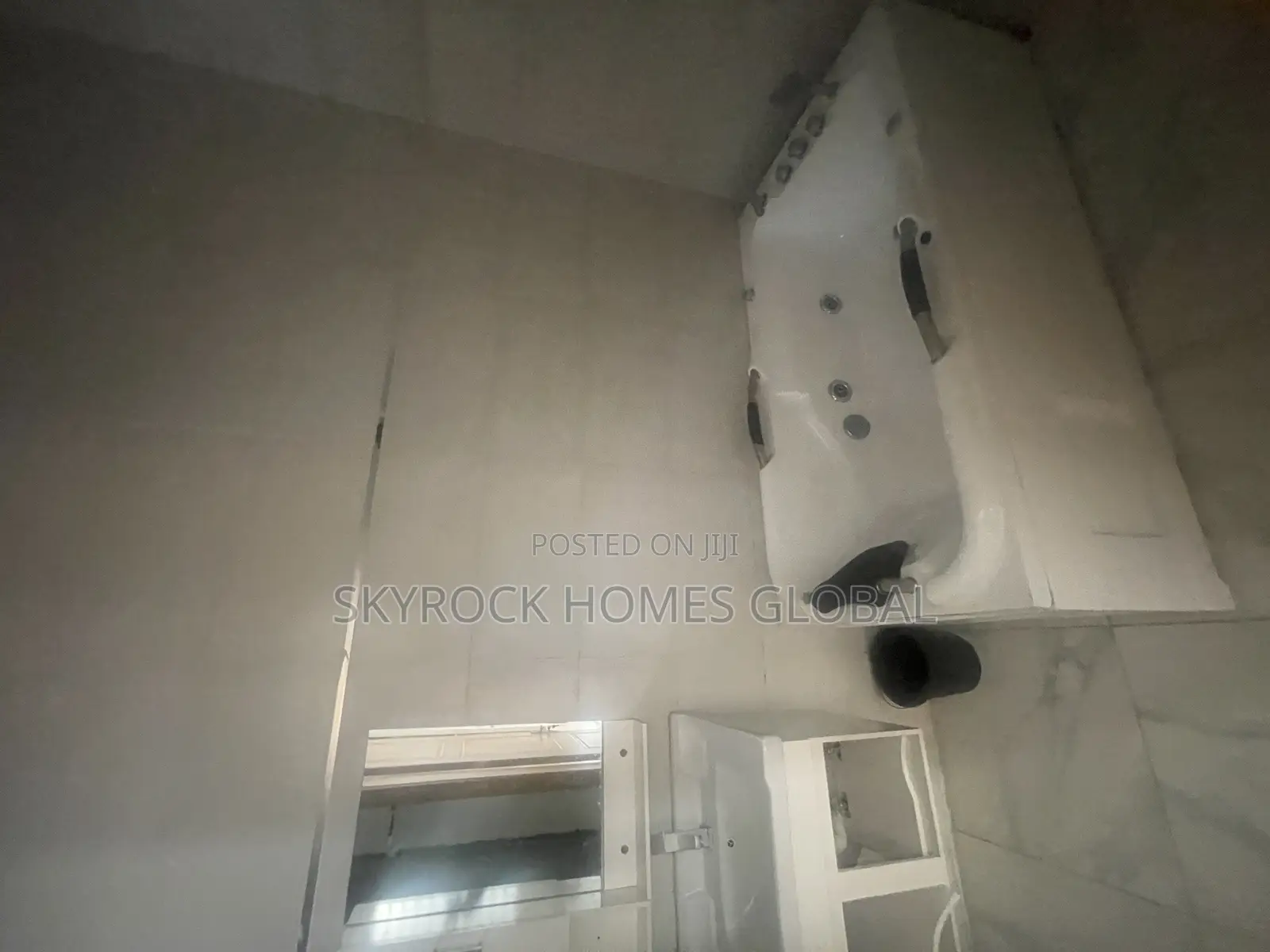 4bdrm Duplex in Lekki Expressway for rent