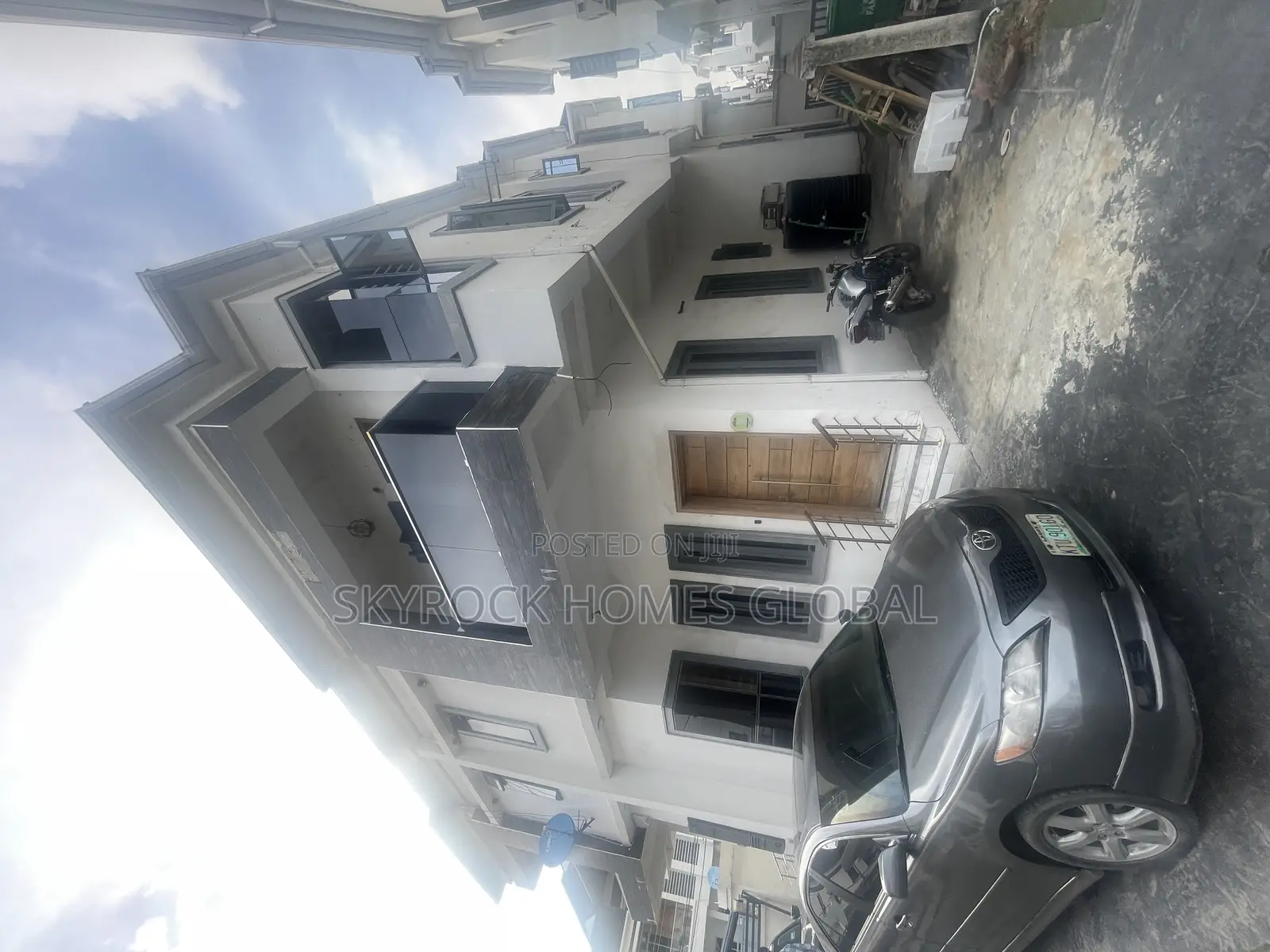 4bdrm Duplex in Lekki Expressway for rent