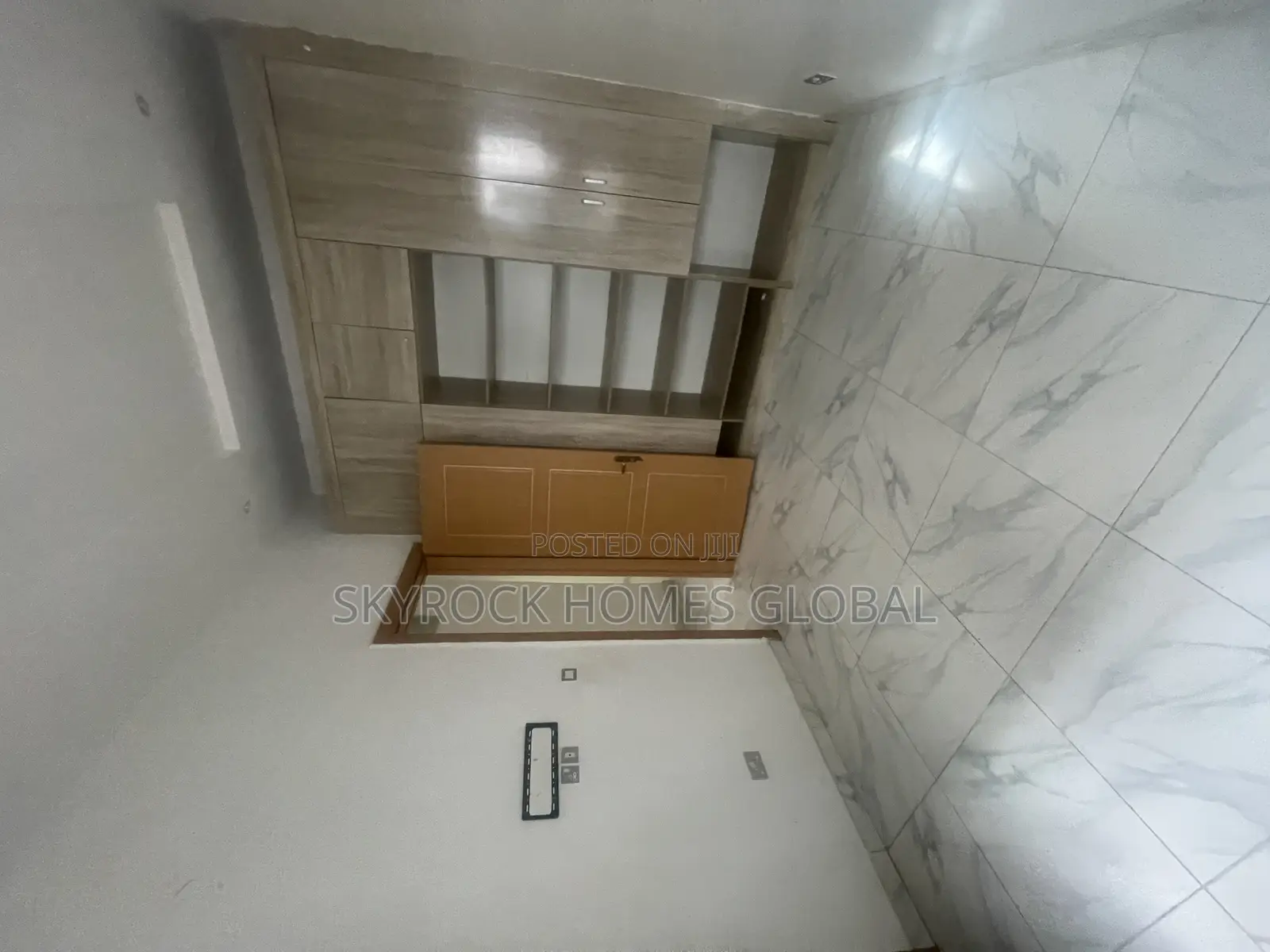 4bdrm Duplex in Lekki Expressway for rent