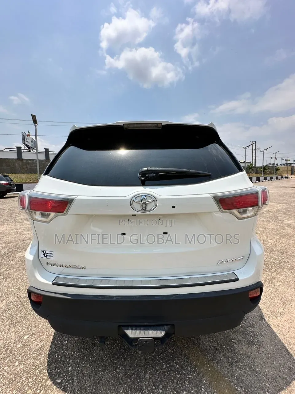 Toyota Highlander XLE 4dr SUV AWD (3.5L 6cyl 6A) 2015 White
