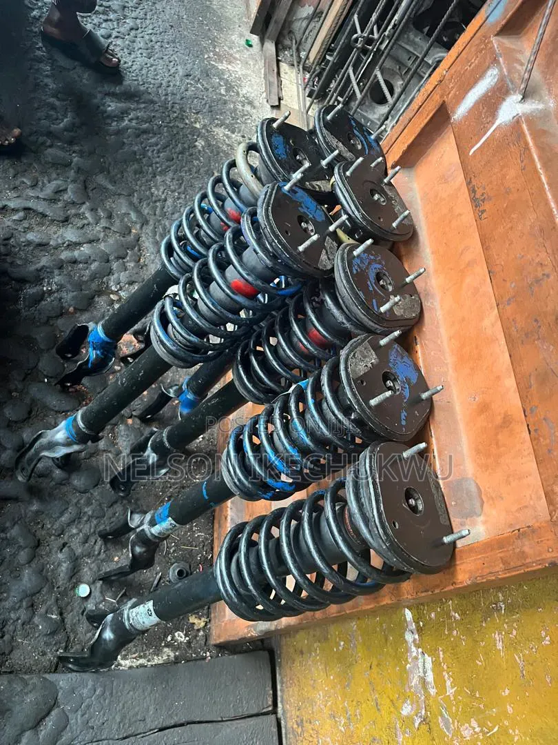 Front Shock Cherokee Jeep 2012