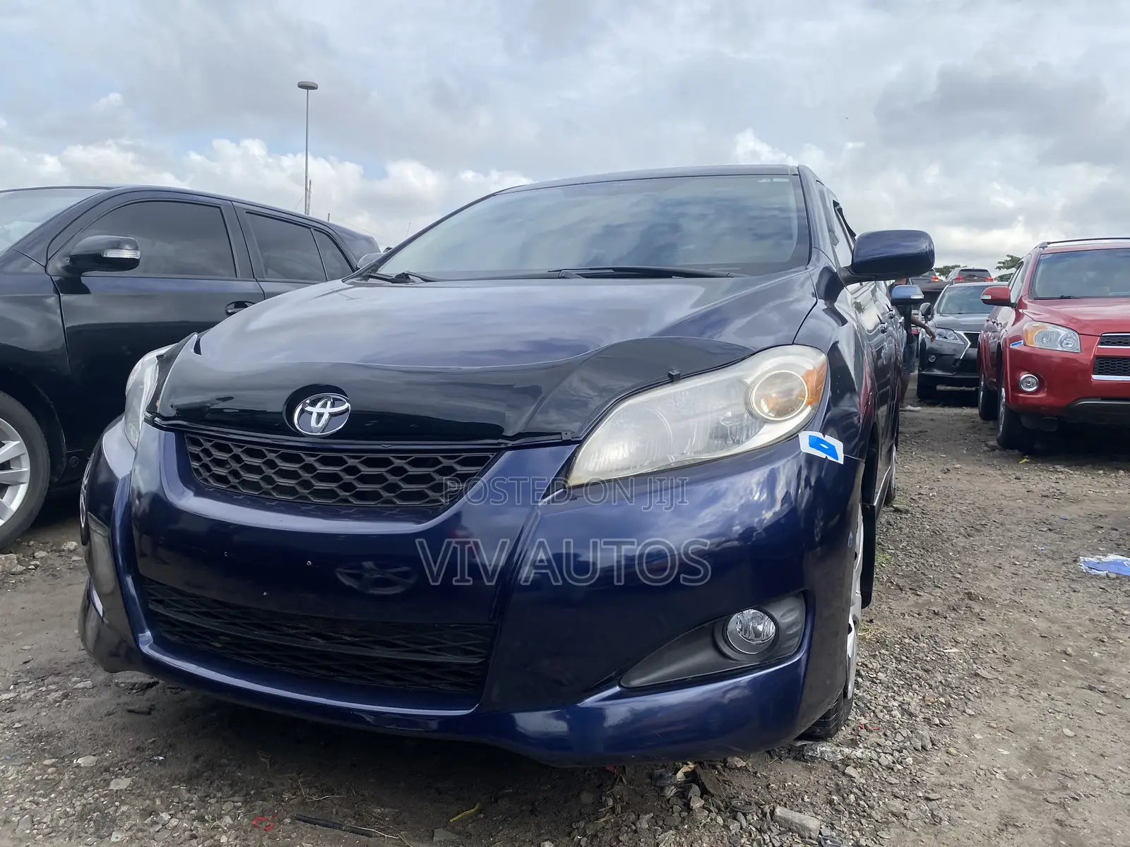 Toyota Matrix Hatchback FWD (1.8L 4cyl 5M) 2010 Blue