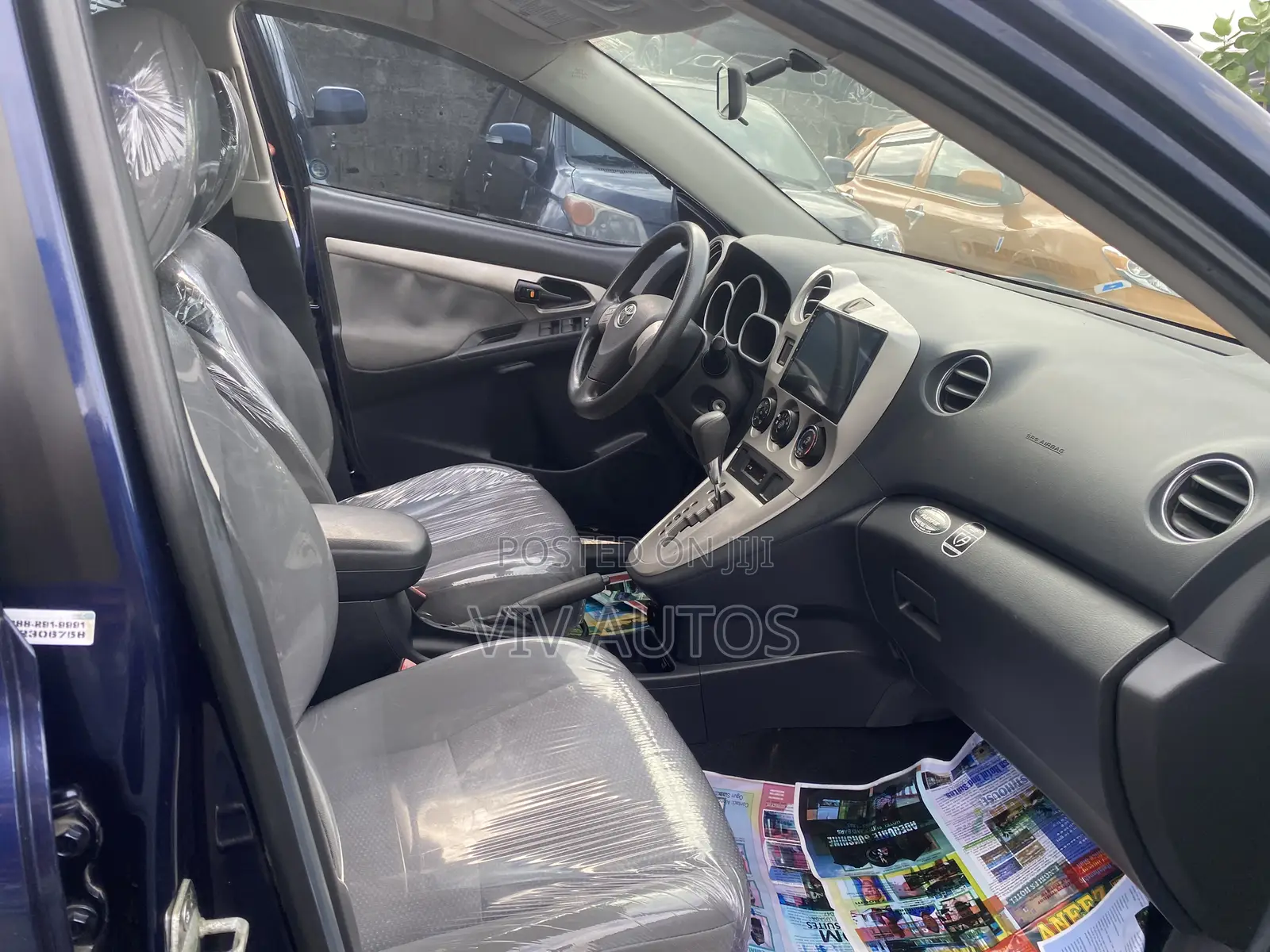 Toyota Matrix Hatchback FWD (1.8L 4cyl 5M) 2010 Blue