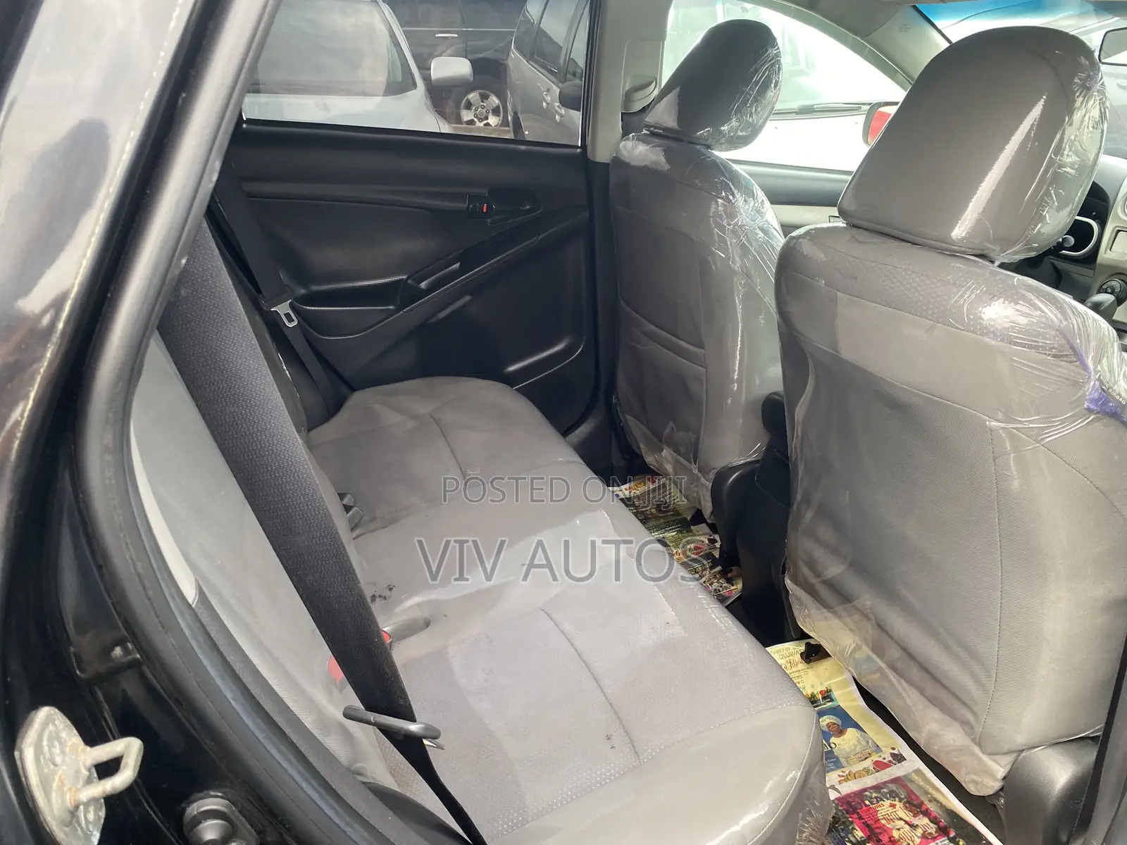 Toyota Matrix Hatchback FWD (1.8L 4cyl 5M) 2009 Black