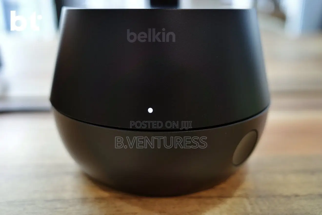 Belkin Auto-Tracking Stand Pro With Dockkit (Model Mma008