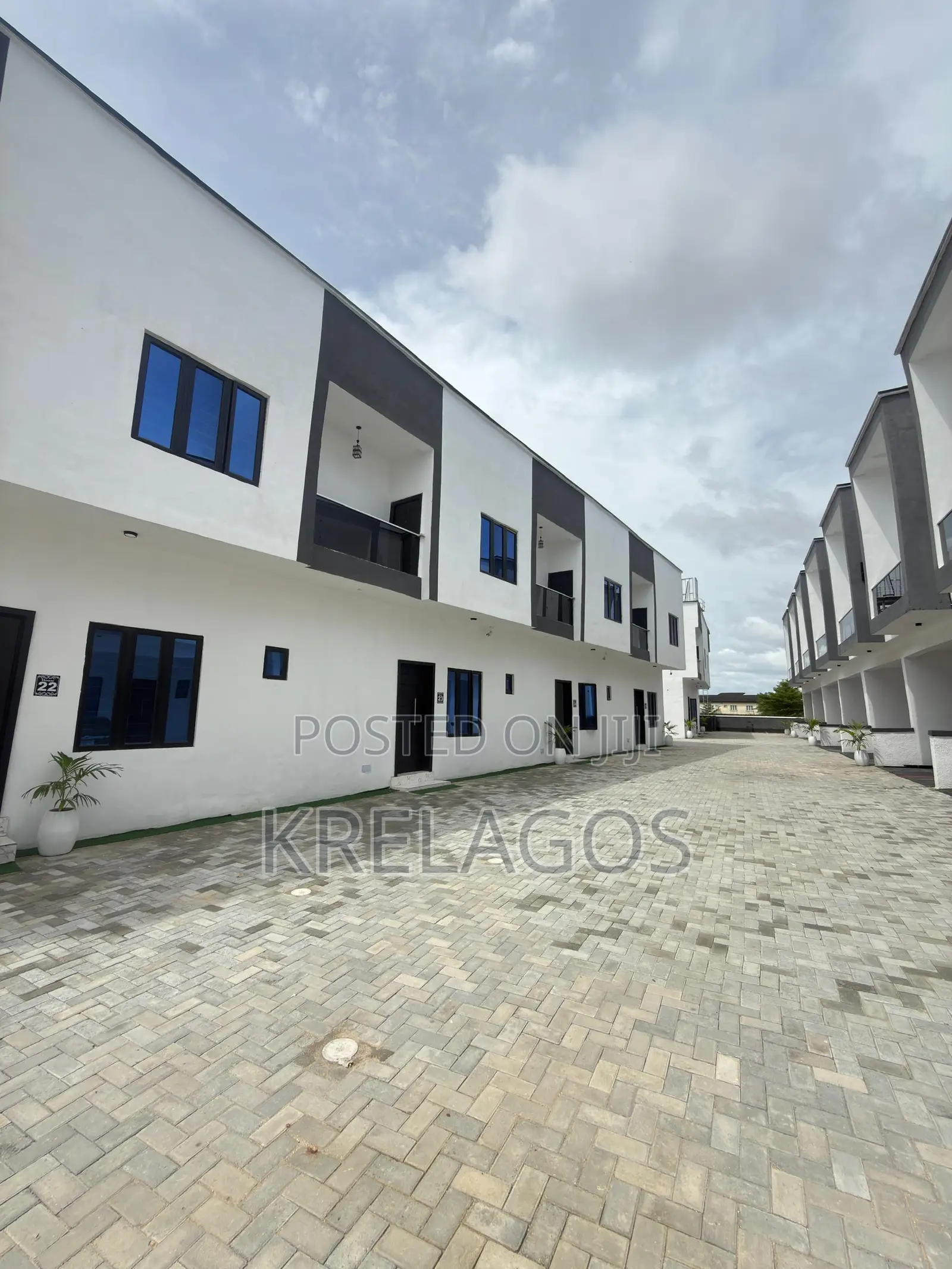 2bdrm Duplex in Abraham Adesanya Estate for sale