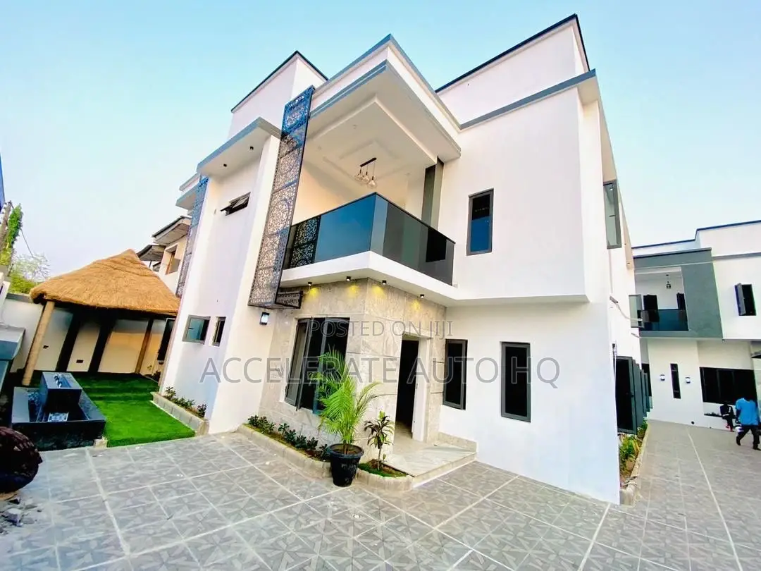 4bdrm Duplex in Life Camp for sale