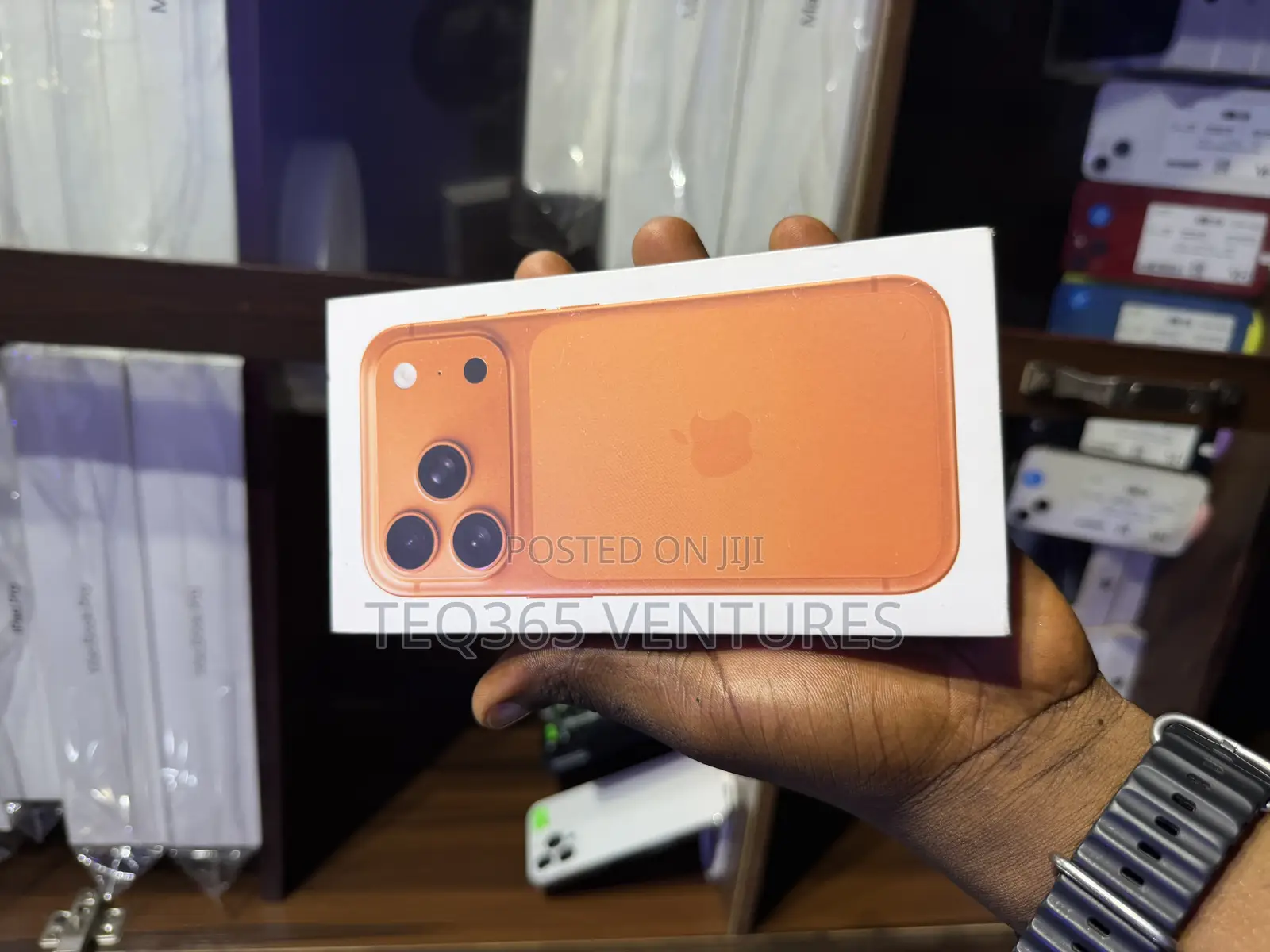 New Apple iPhone 17 Pro Max 256 GB Orange