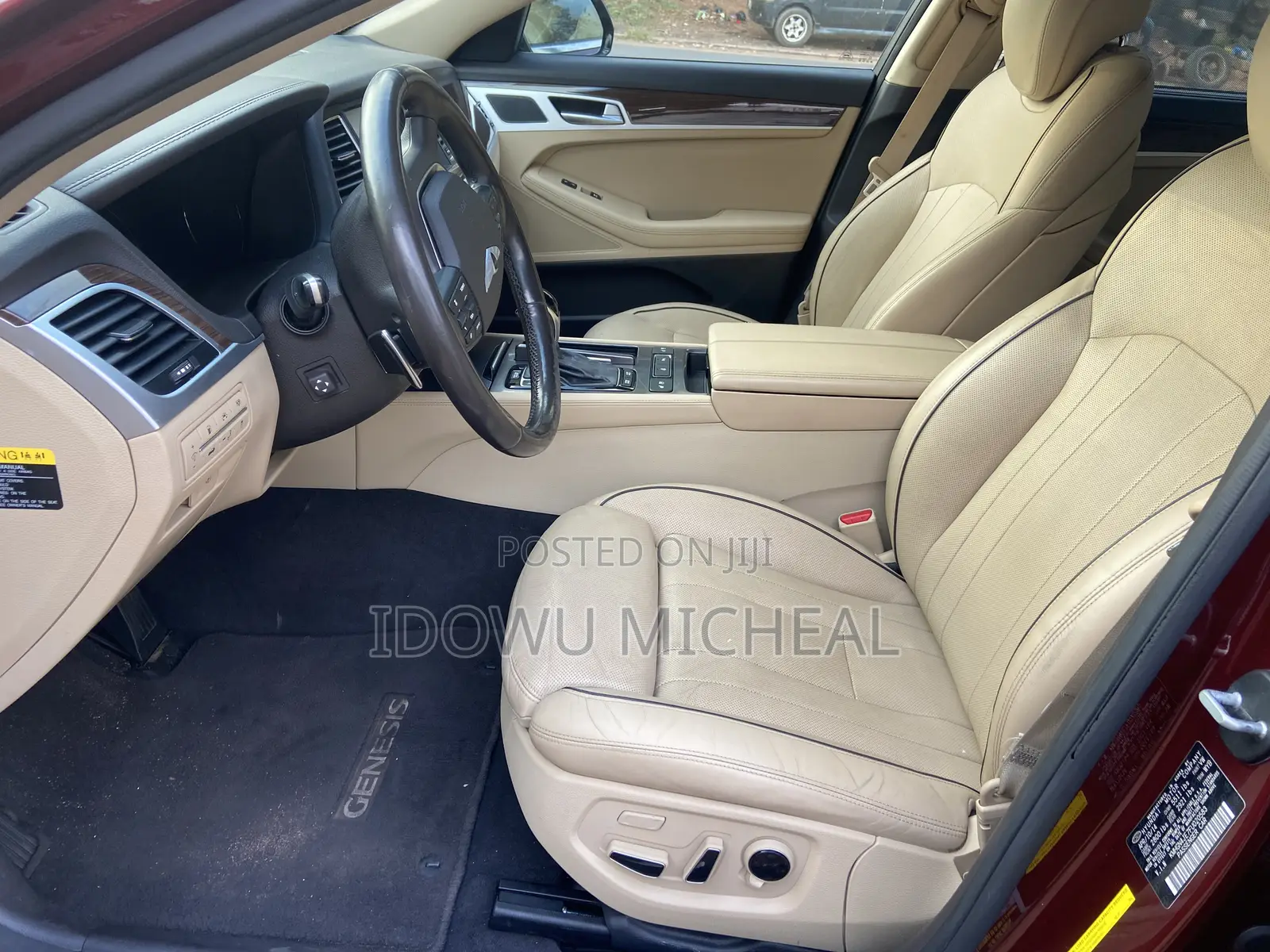 Hyundai Genesis 3.8 4dr Sedan AWD (3.8L 6cyl 8A) 2015 Maroon